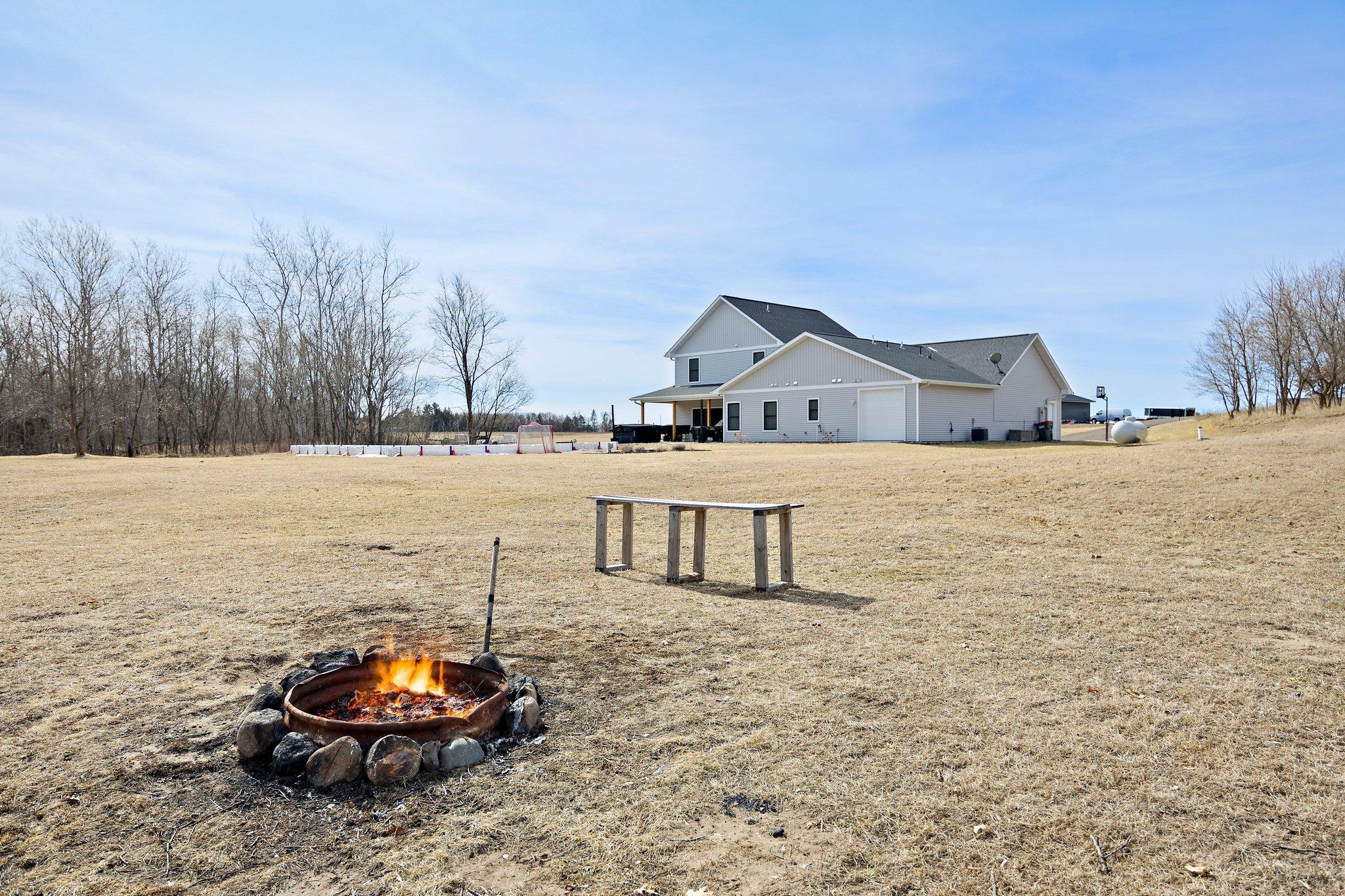 31233 Yucca Court NW