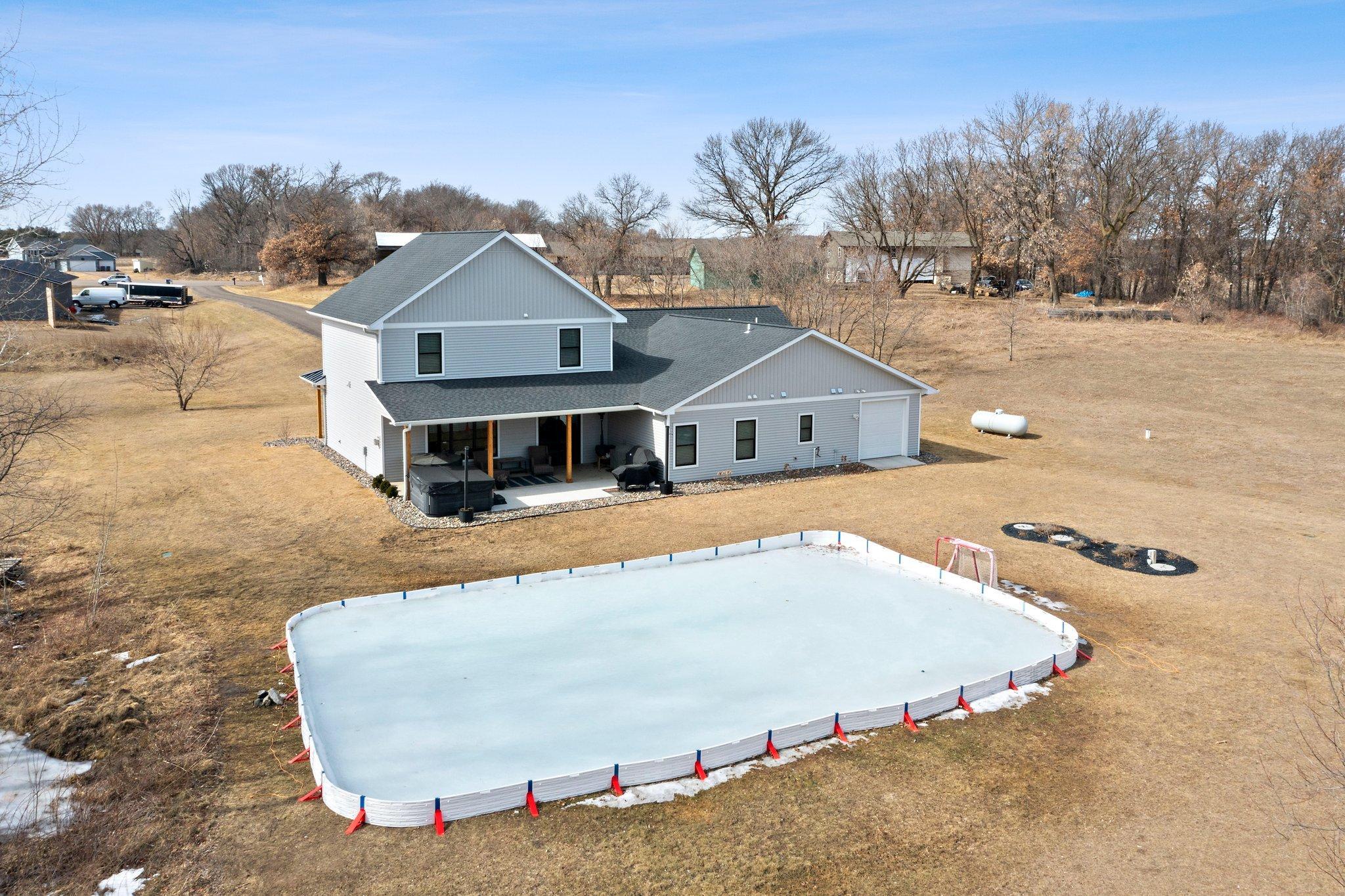 31233 Yucca Court NW