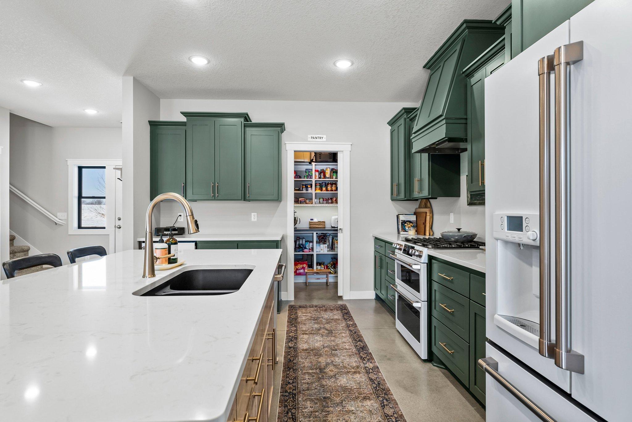 31233 Yucca Court NW