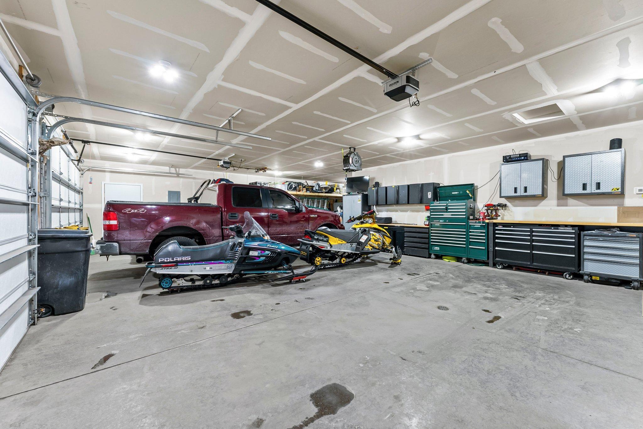 31233 Yucca Court NW