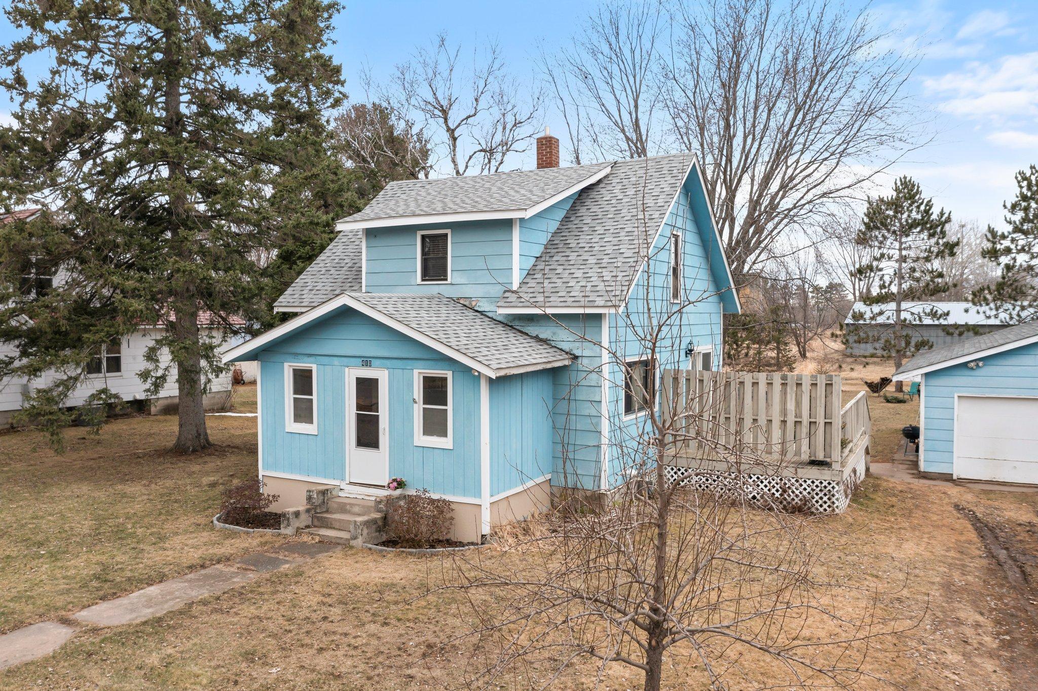 410 Cypress Avenue S