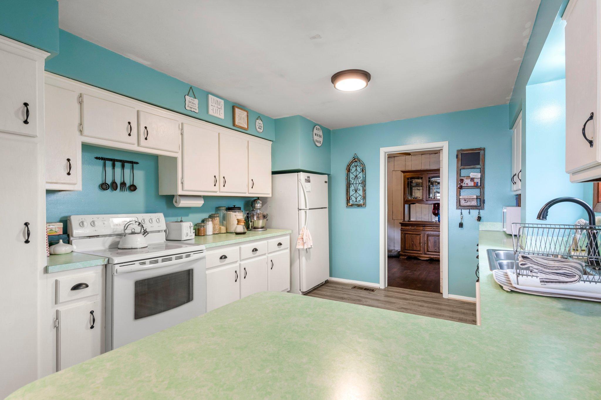 410 Cypress Avenue S