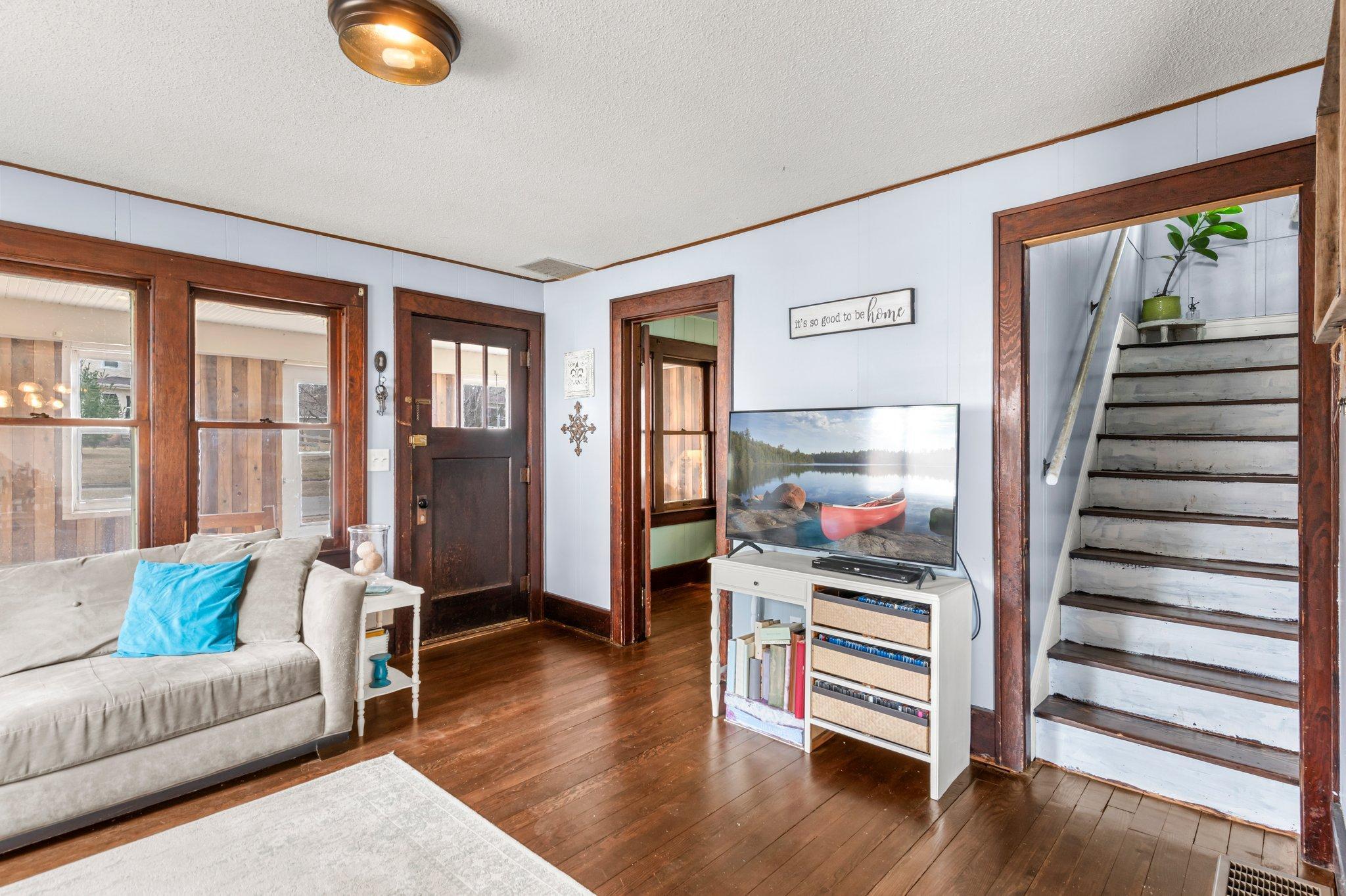 410 Cypress Avenue S