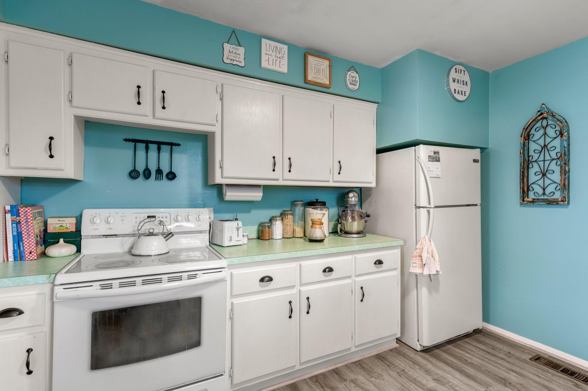 410 Cypress Avenue S