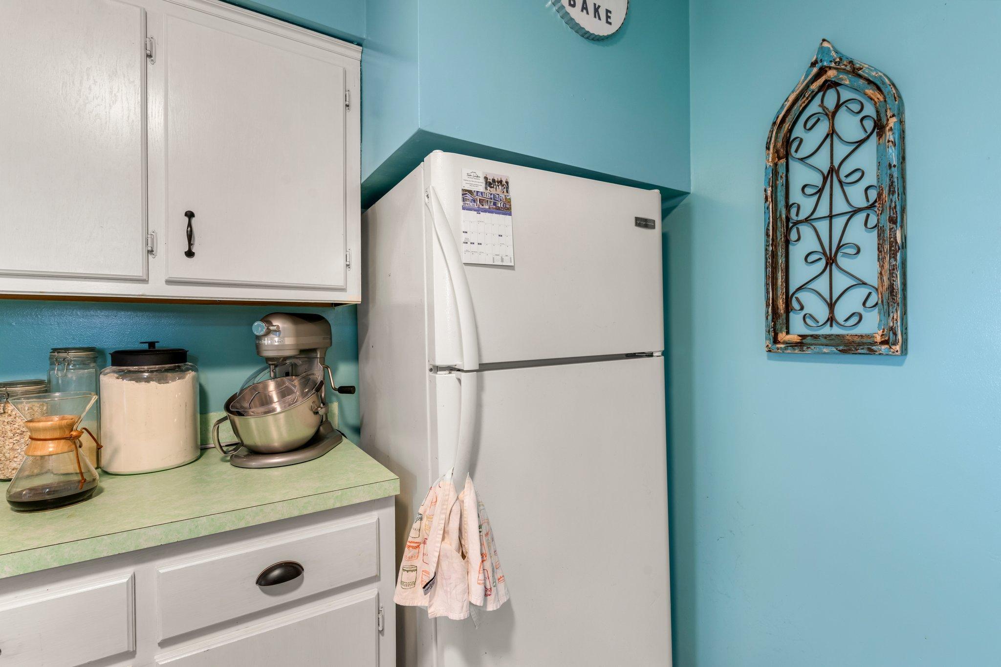 410 Cypress Avenue S