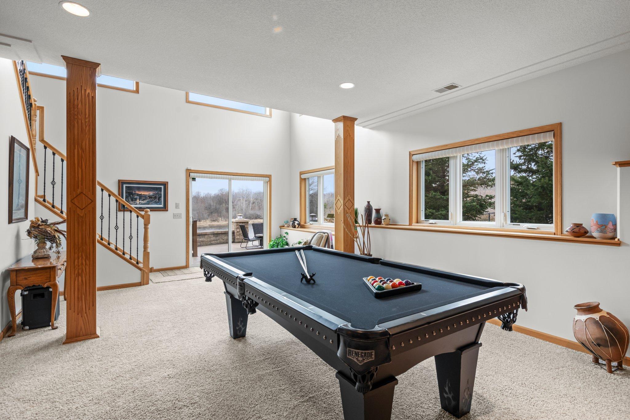 707 Bergman Court NW