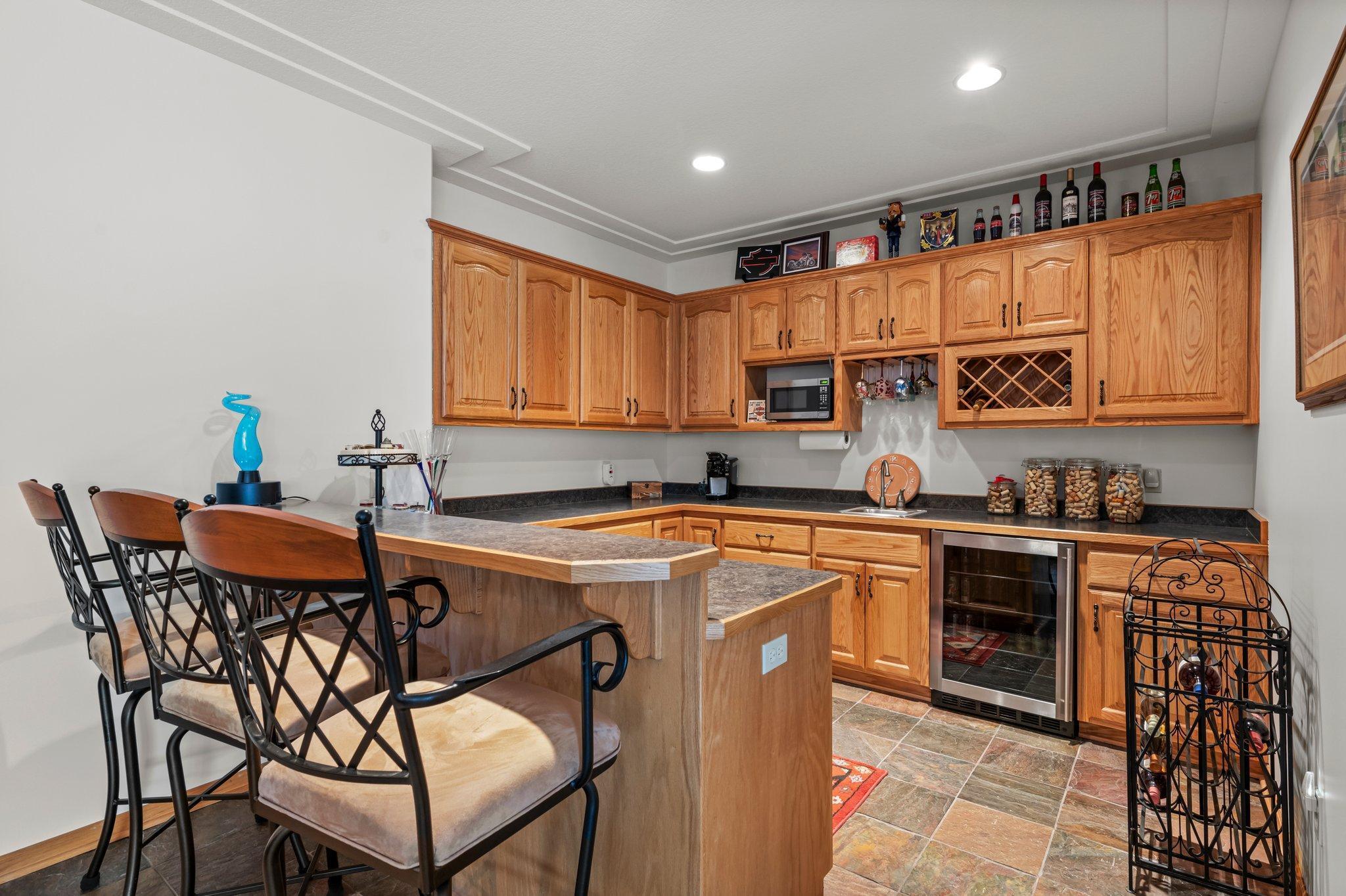 707 Bergman Court NW