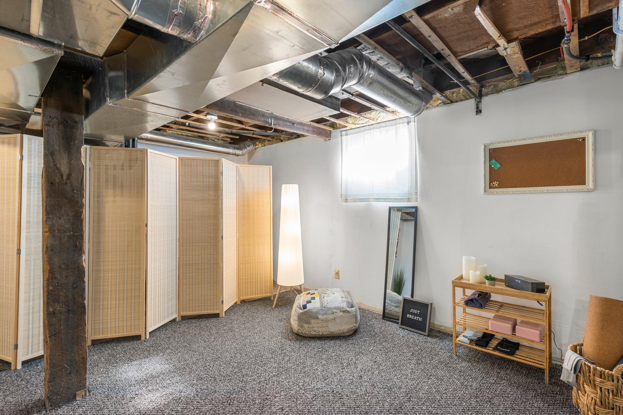 430 W Broadway Street