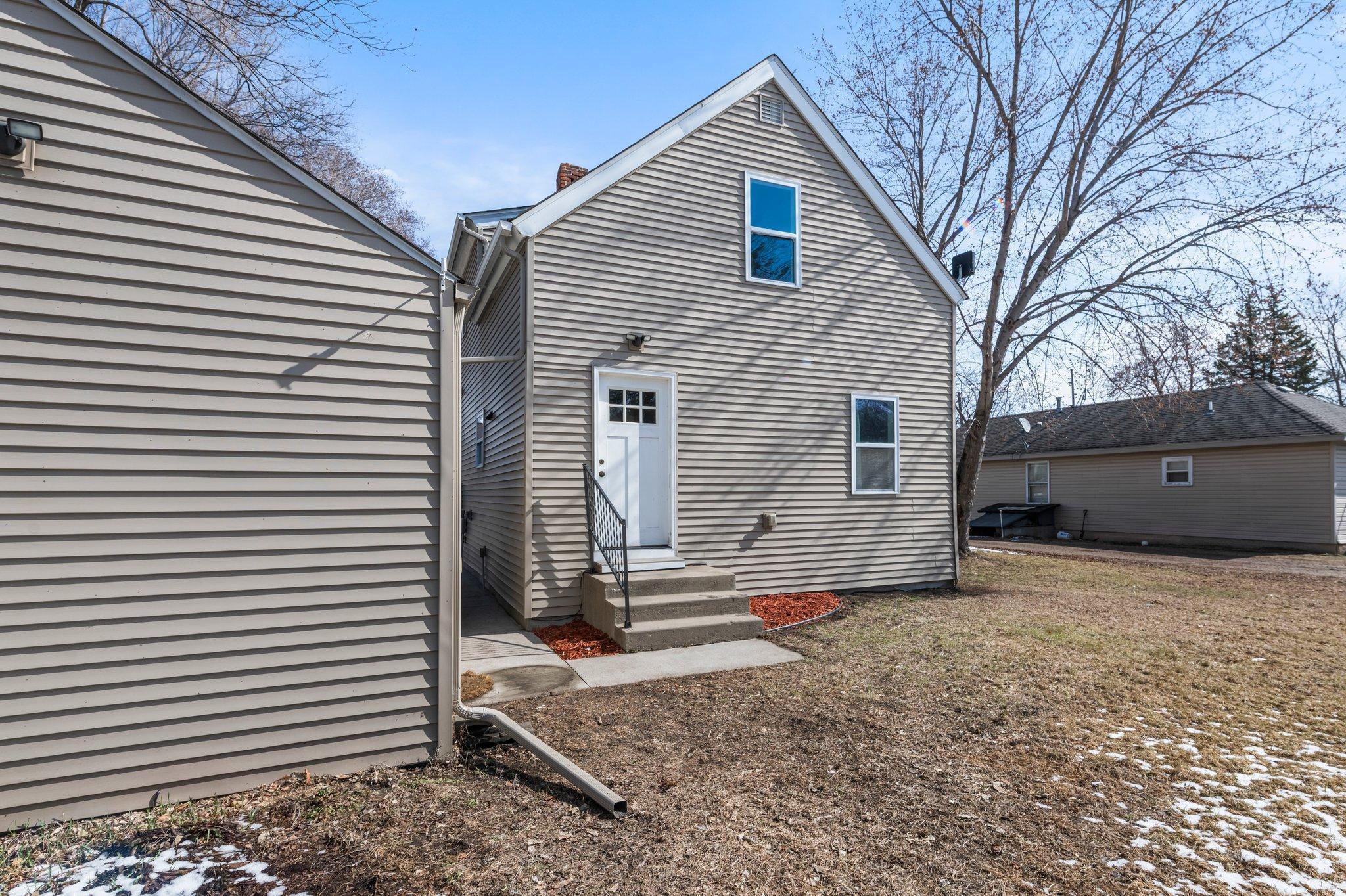 430 W Broadway Street