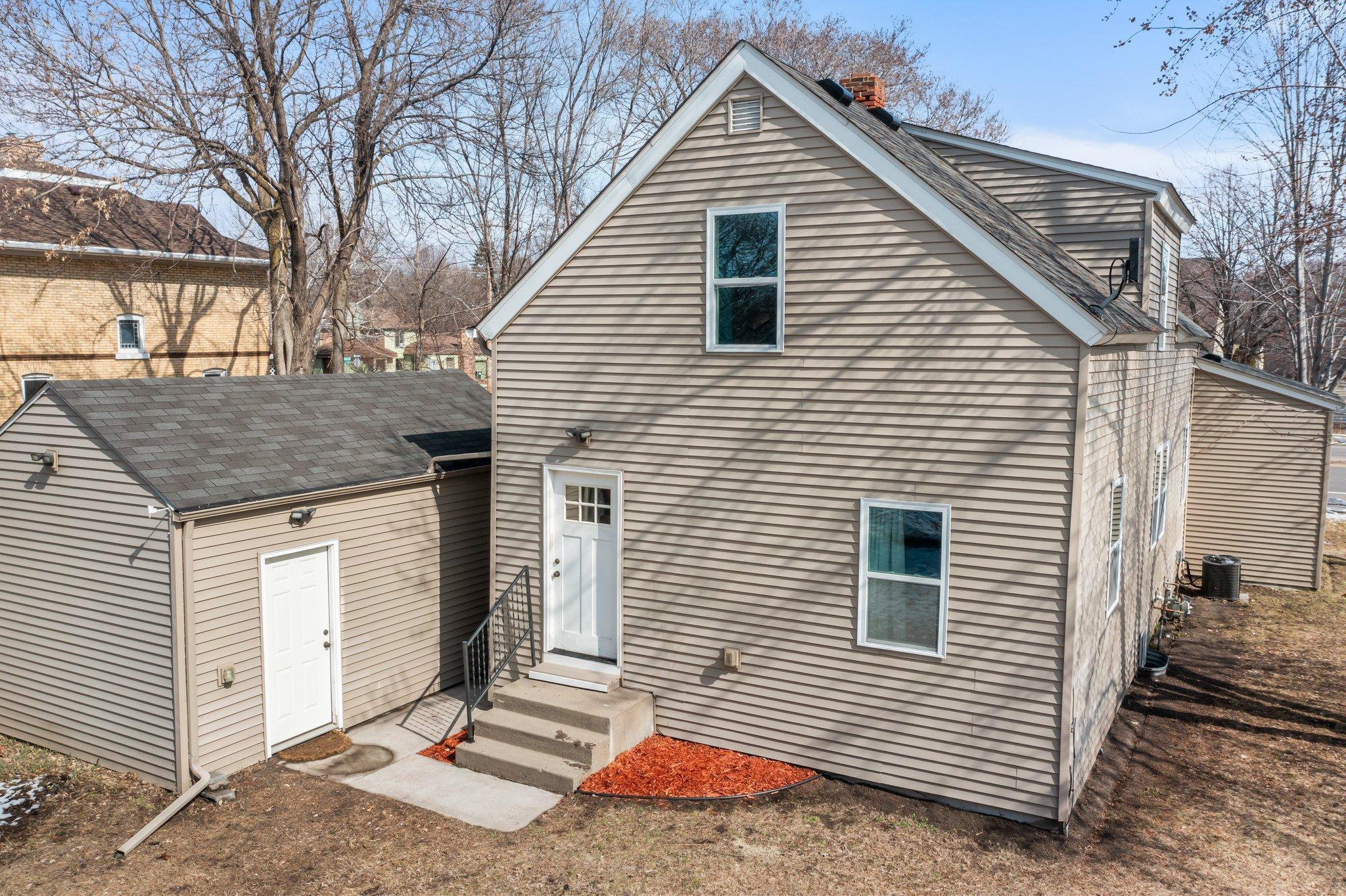 430 W Broadway Street