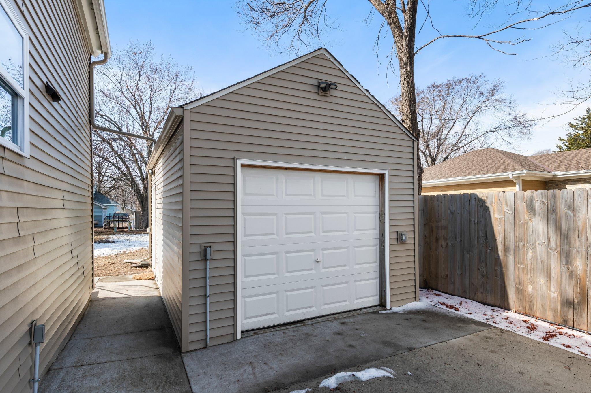 430 W Broadway Street