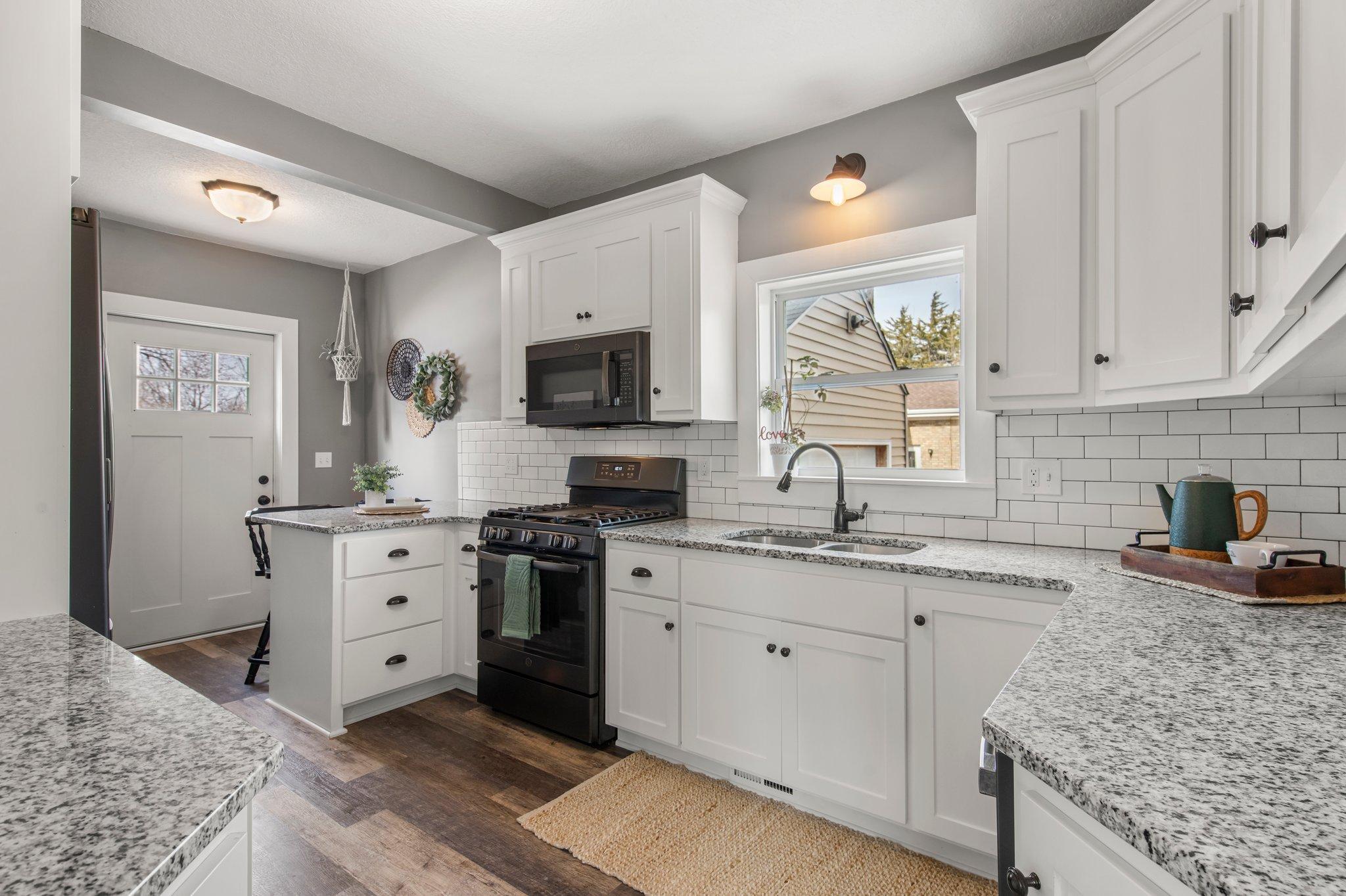 430 W Broadway Street