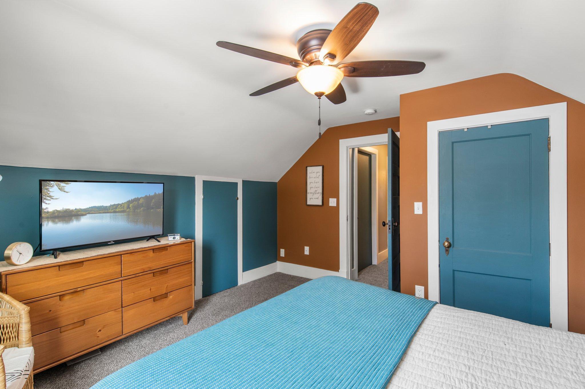 430 W Broadway Street