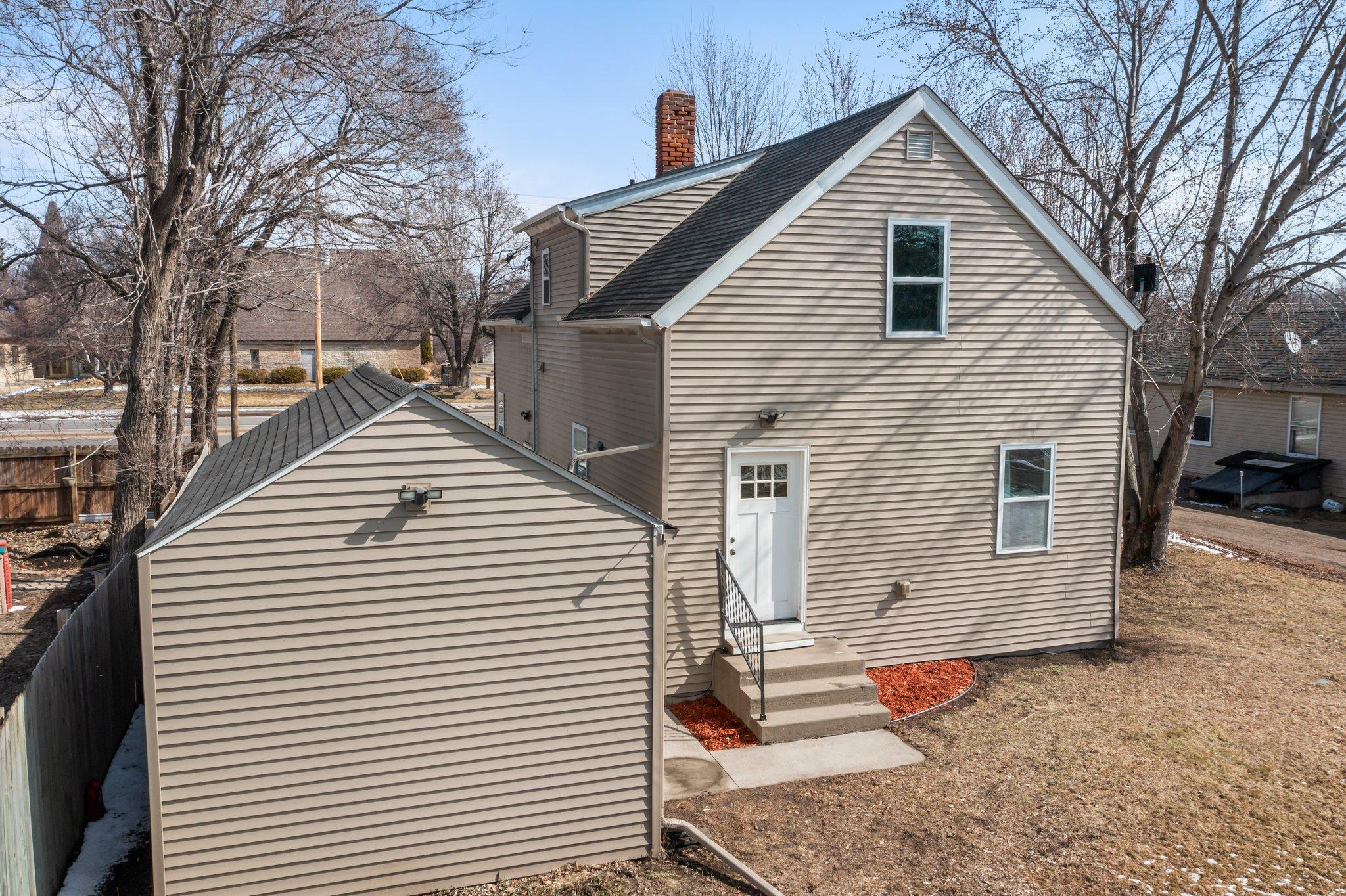 430 W Broadway Street