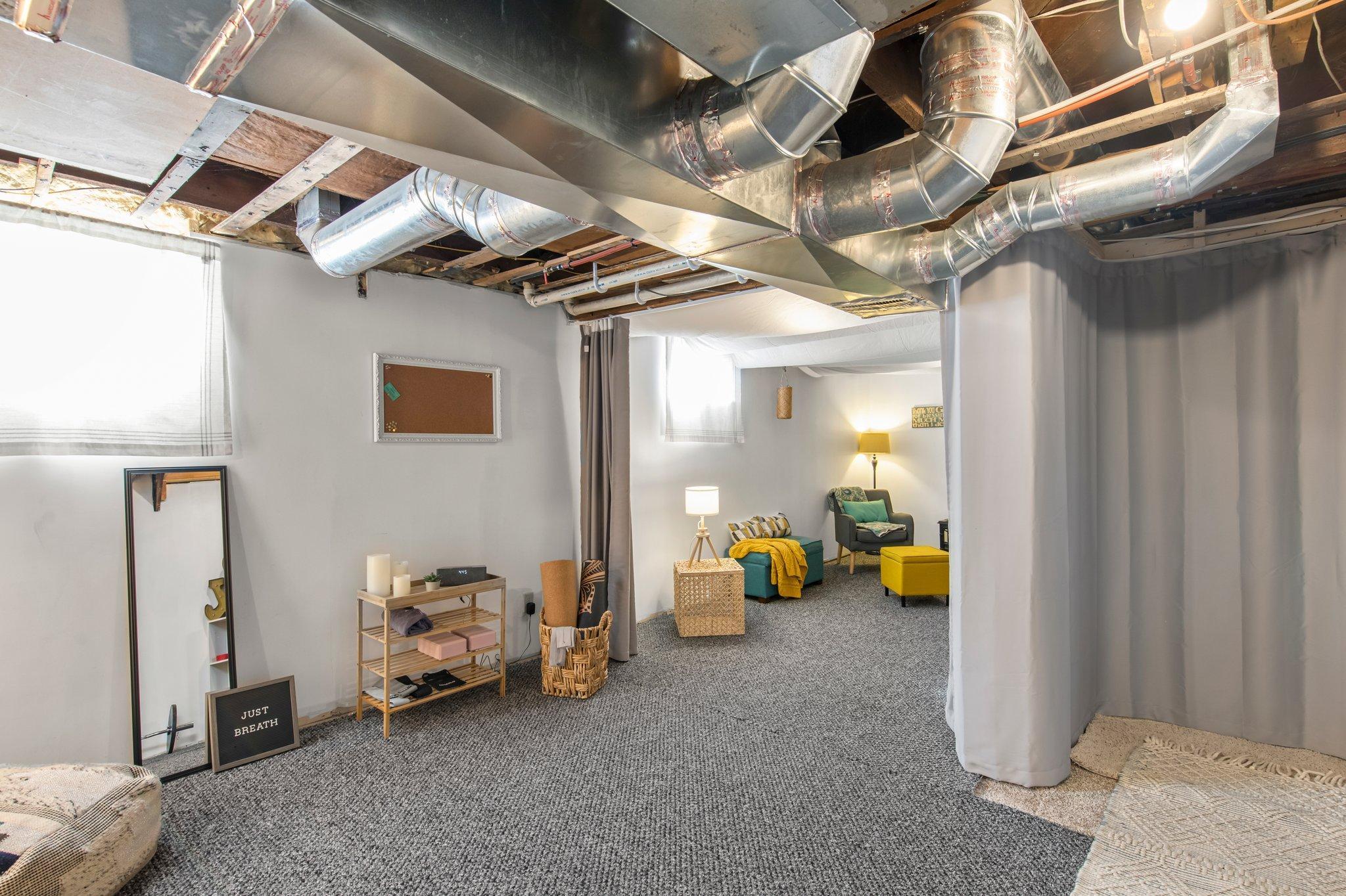 430 W Broadway Street