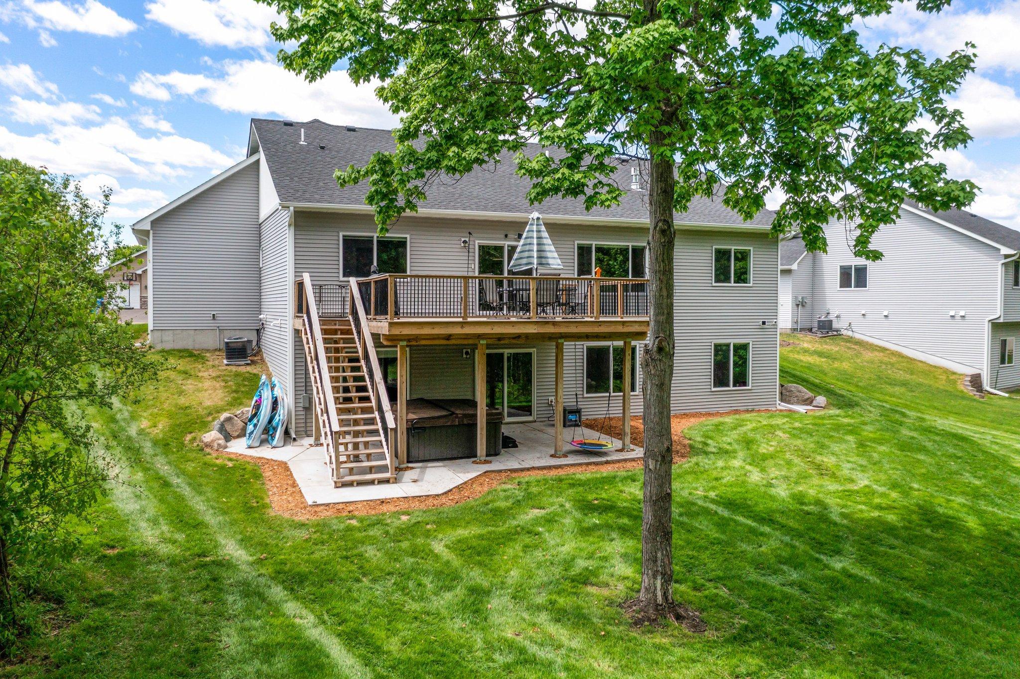 623 Elins Lake Road SE