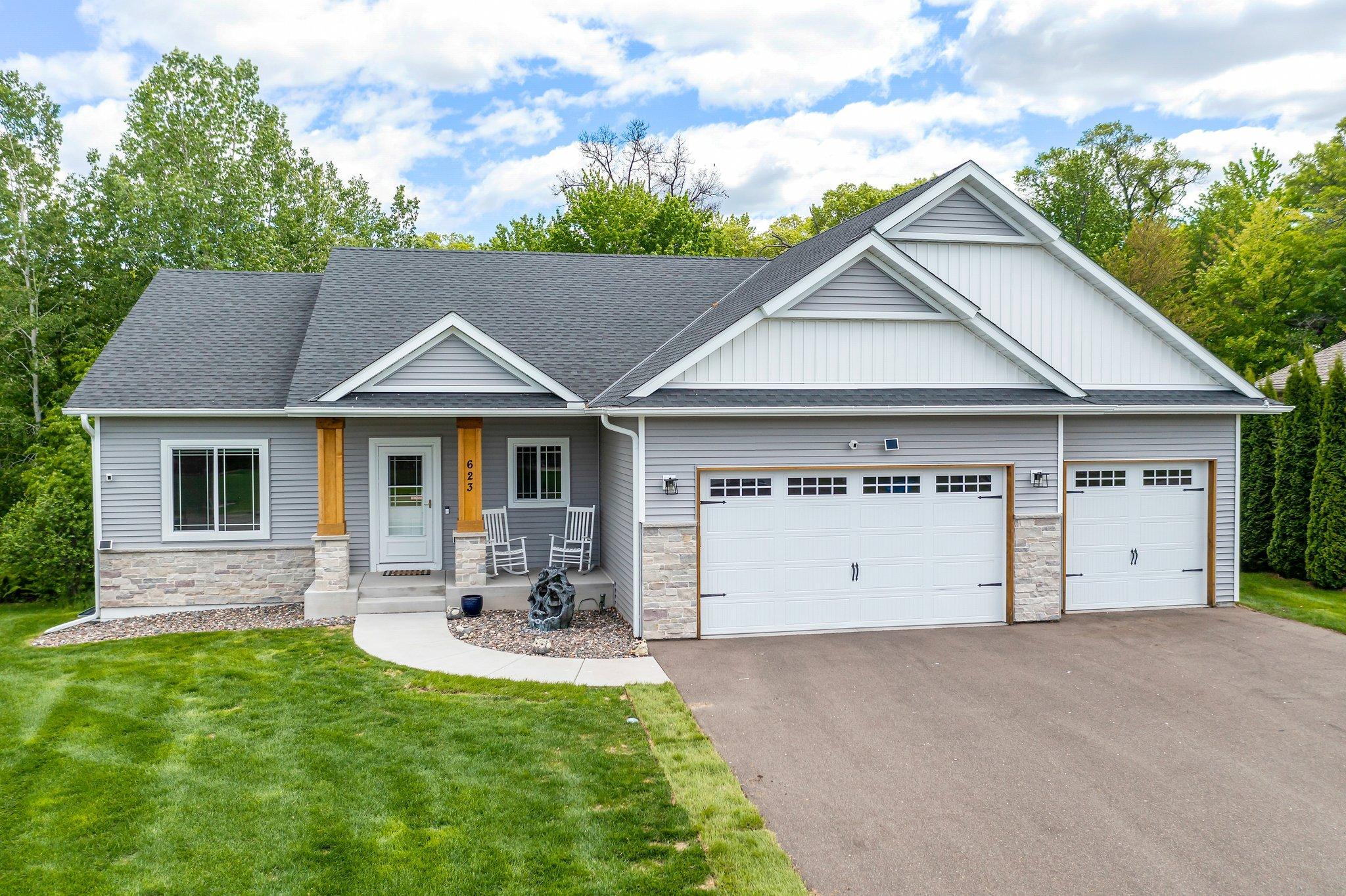 623 Elins Lake Road SE