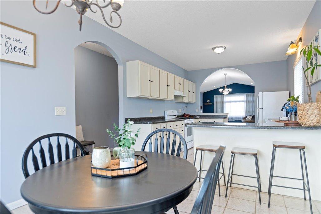 342 Roosevelt Street S