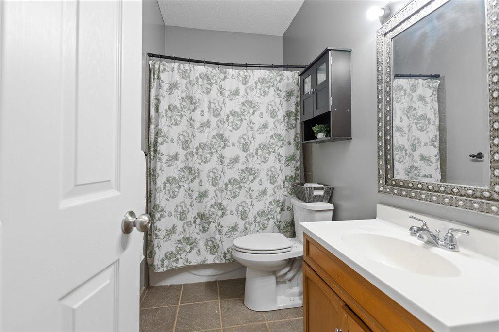 342 Roosevelt Street S