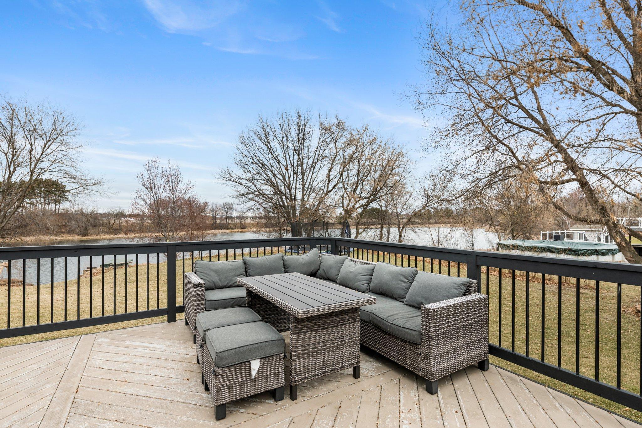2729 319th Lane NE
