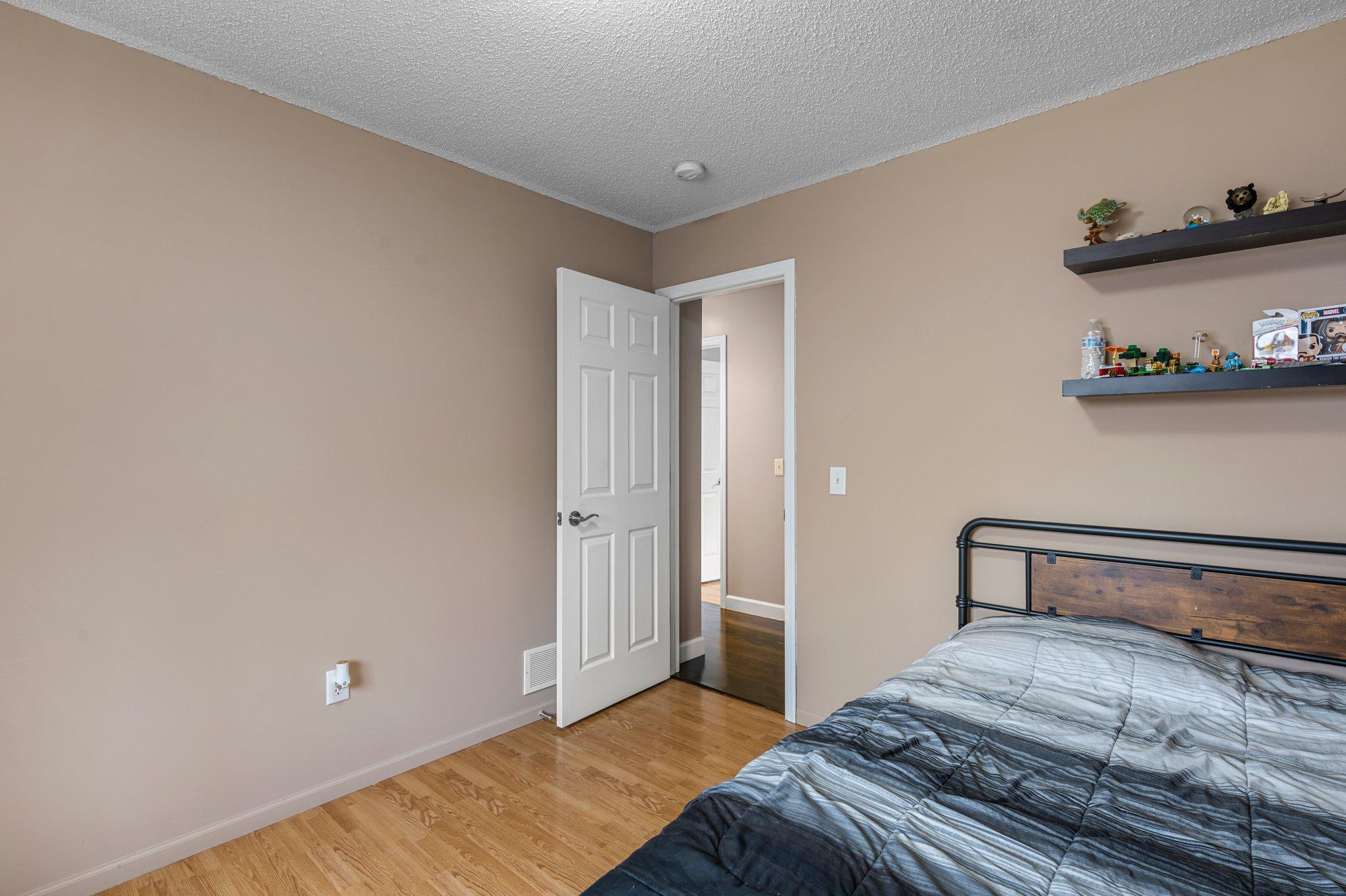 2729 319th Lane NE