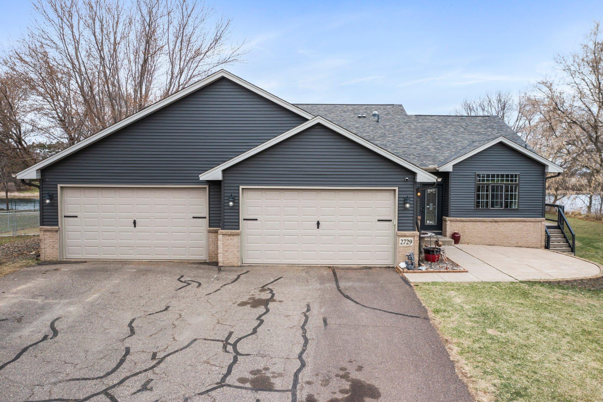 2729 319th Lane NE