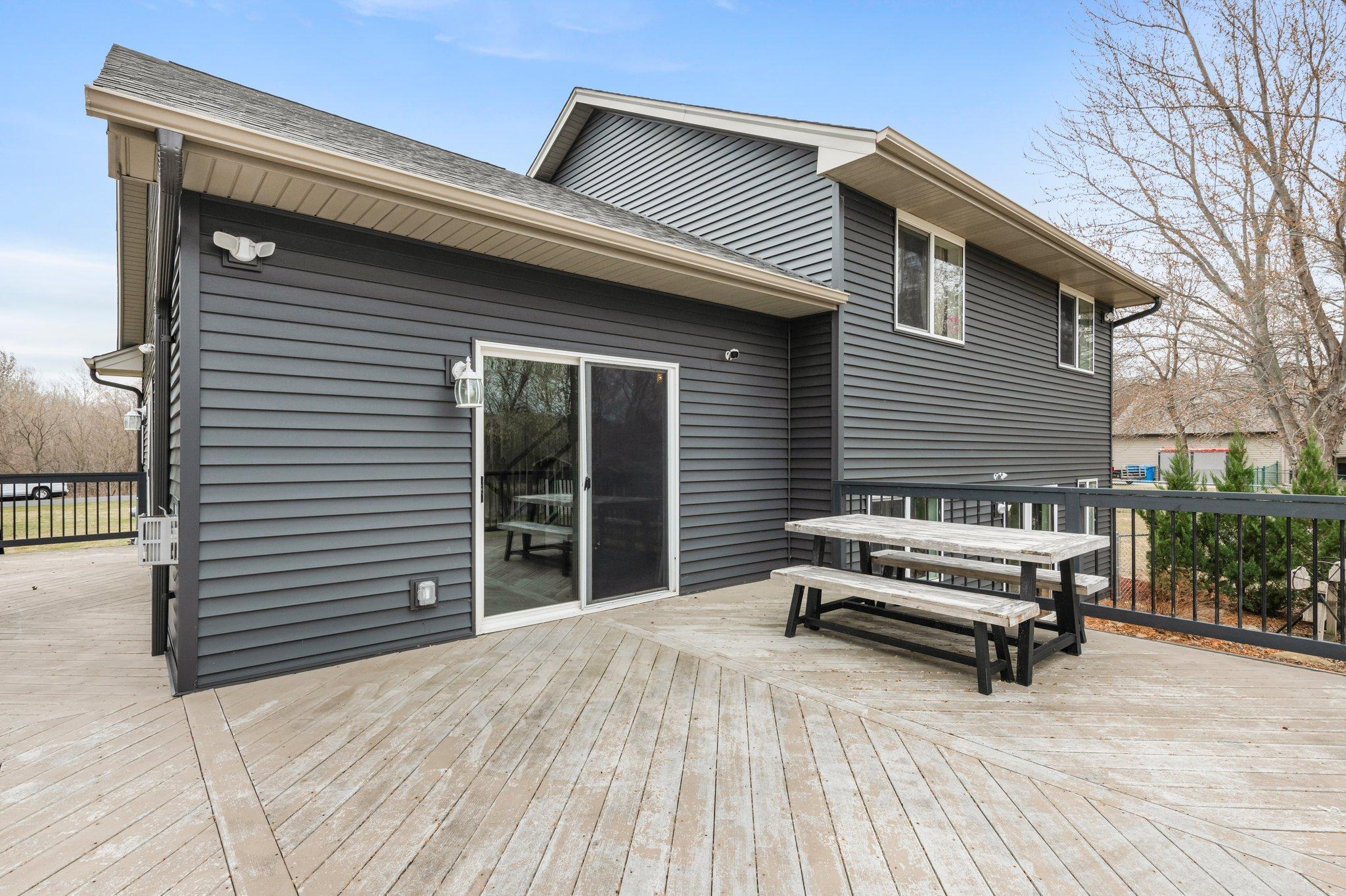 2729 319th Lane NE