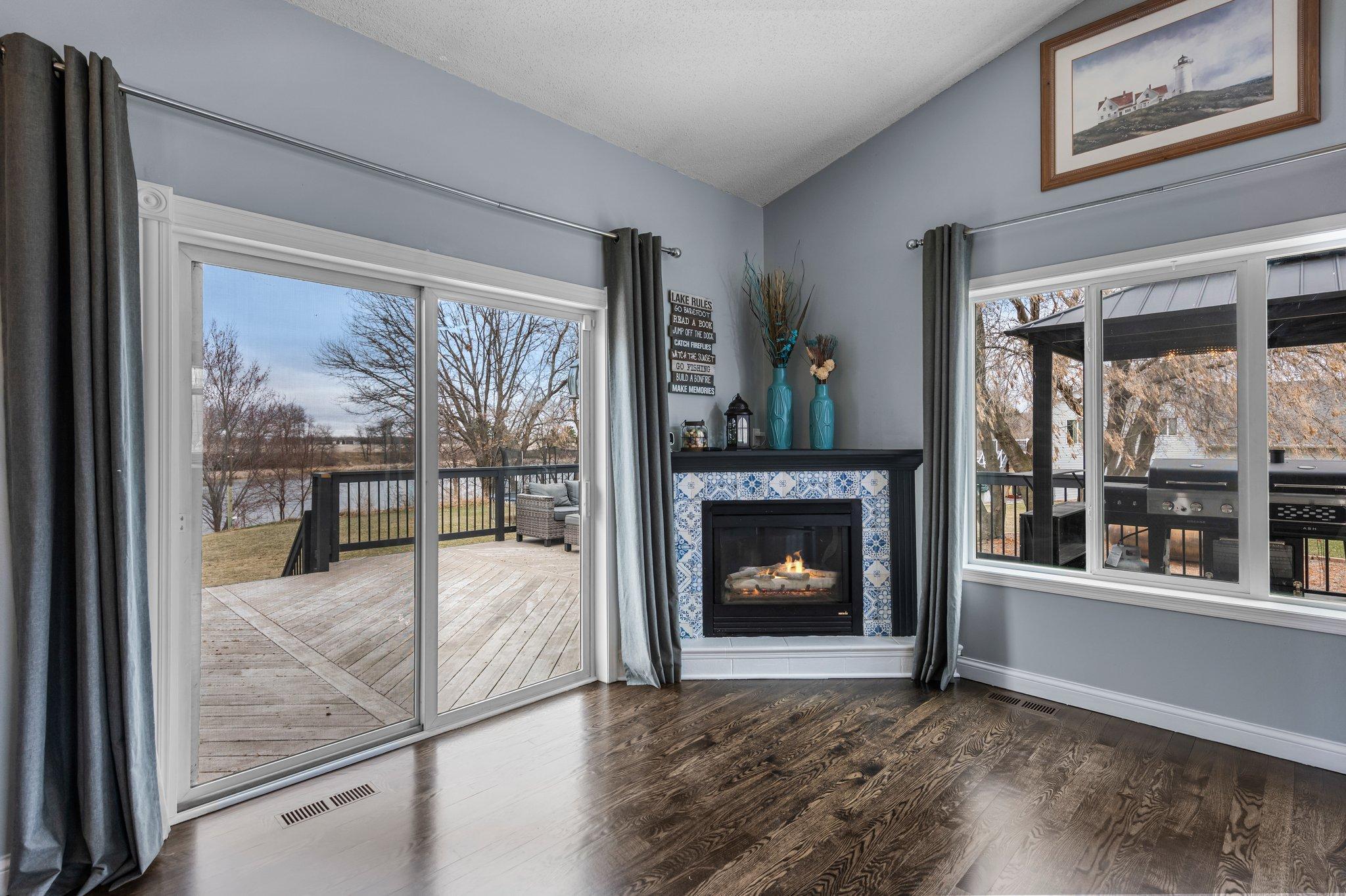 2729 319th Lane NE