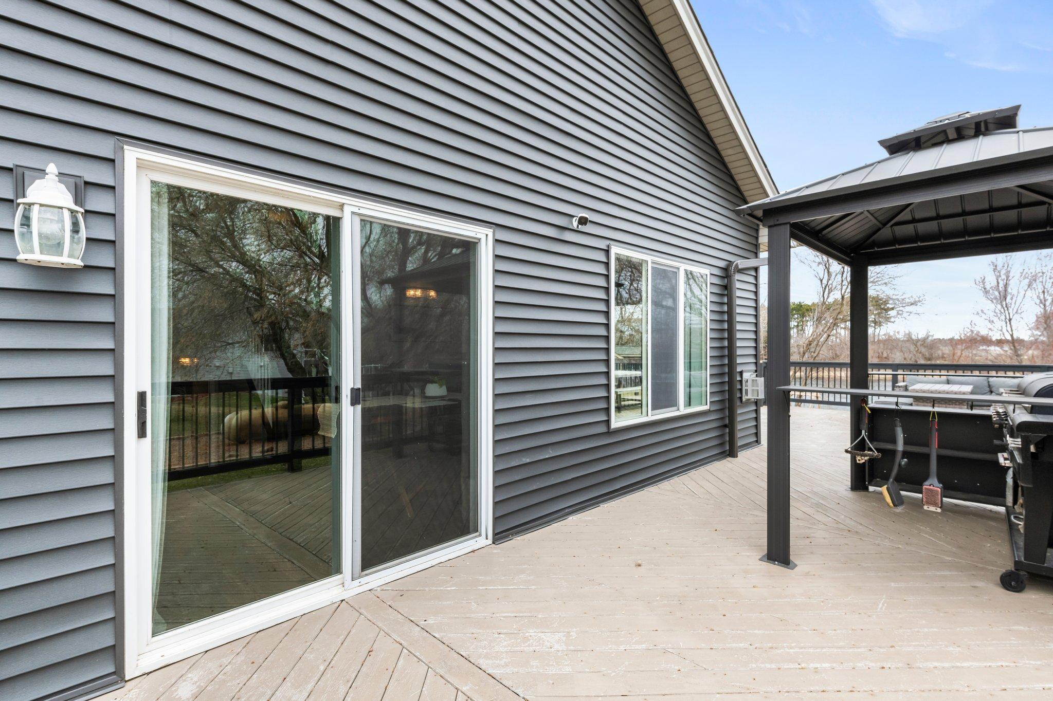 2729 319th Lane NE