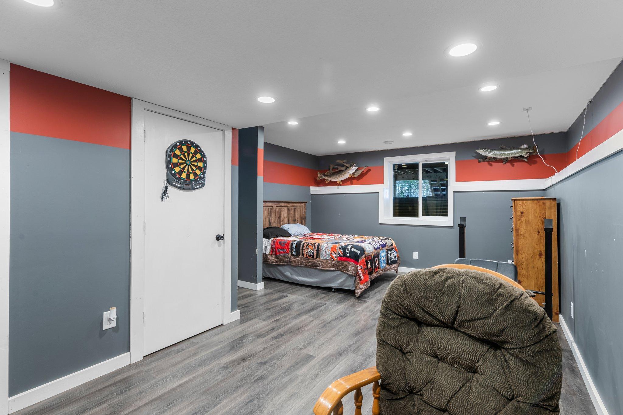 2729 319th Lane NE