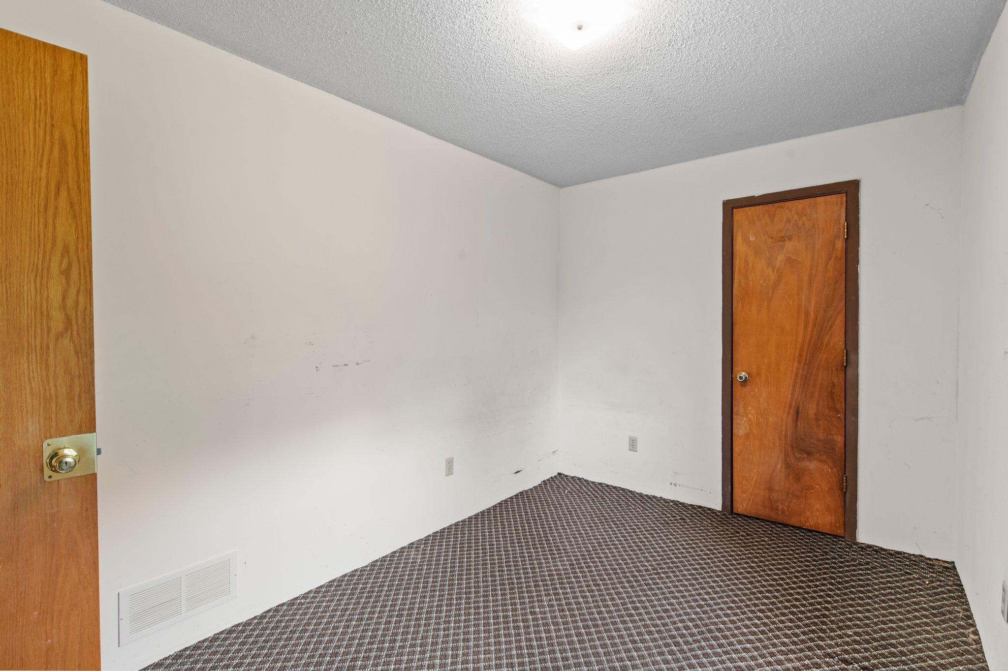 24960 Keystone Avenue