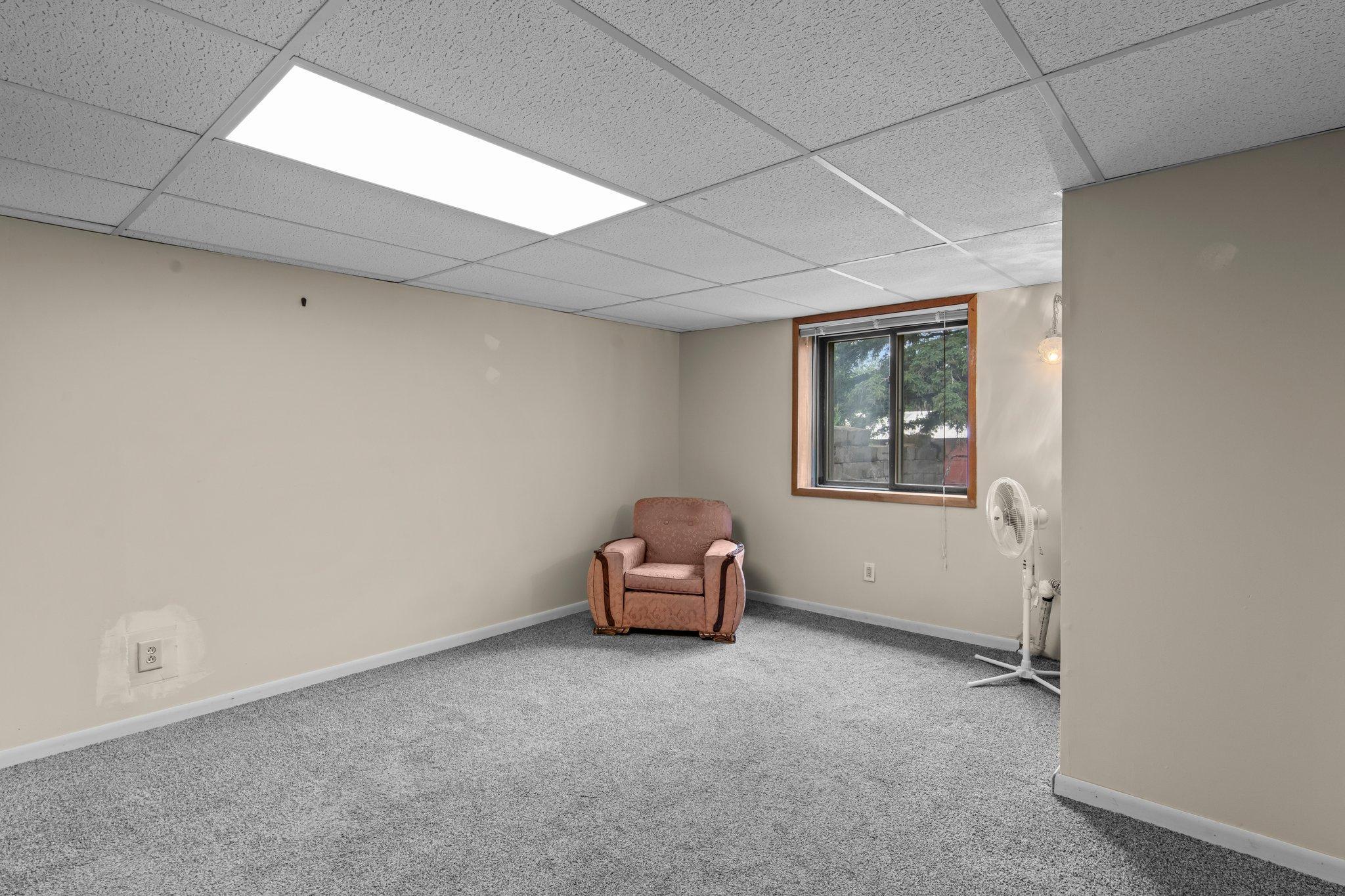 24960 Keystone Avenue