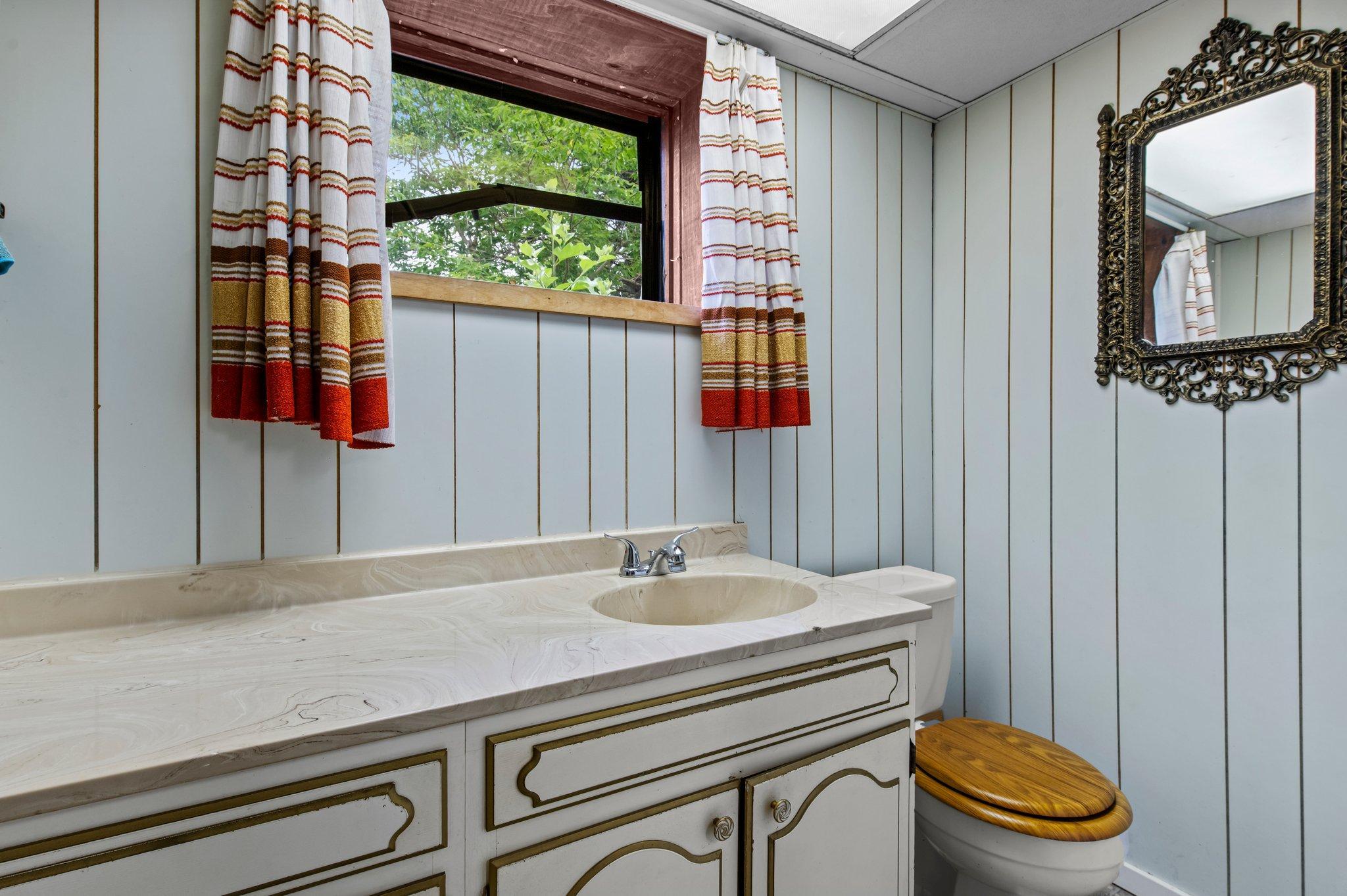 24960 Keystone Avenue