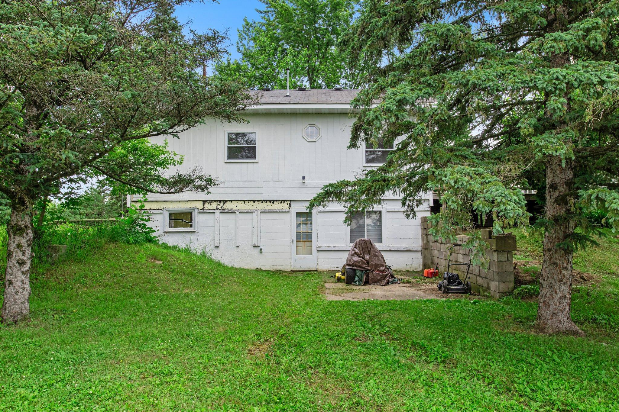 24960 Keystone Avenue