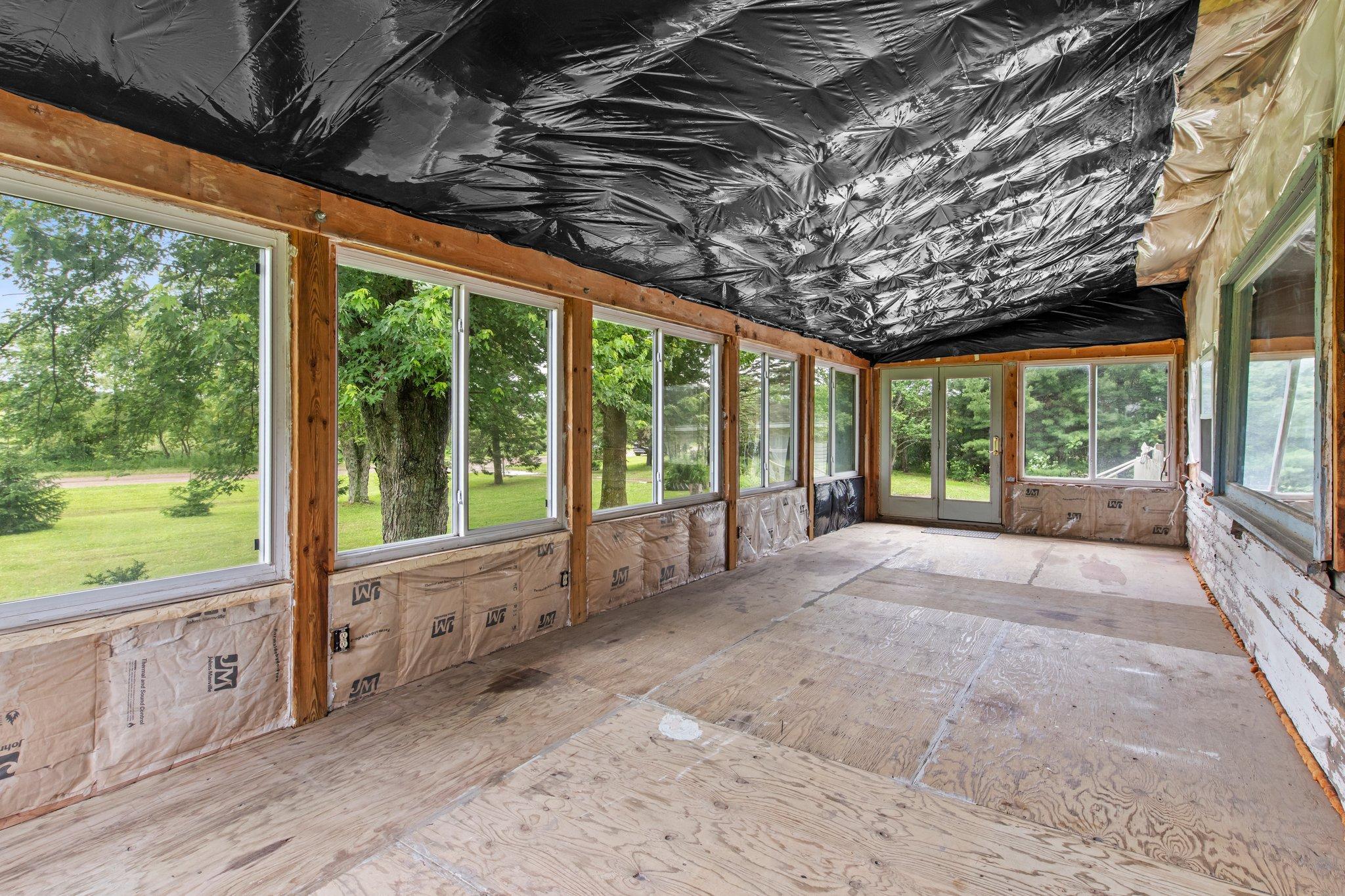 24960 Keystone Avenue