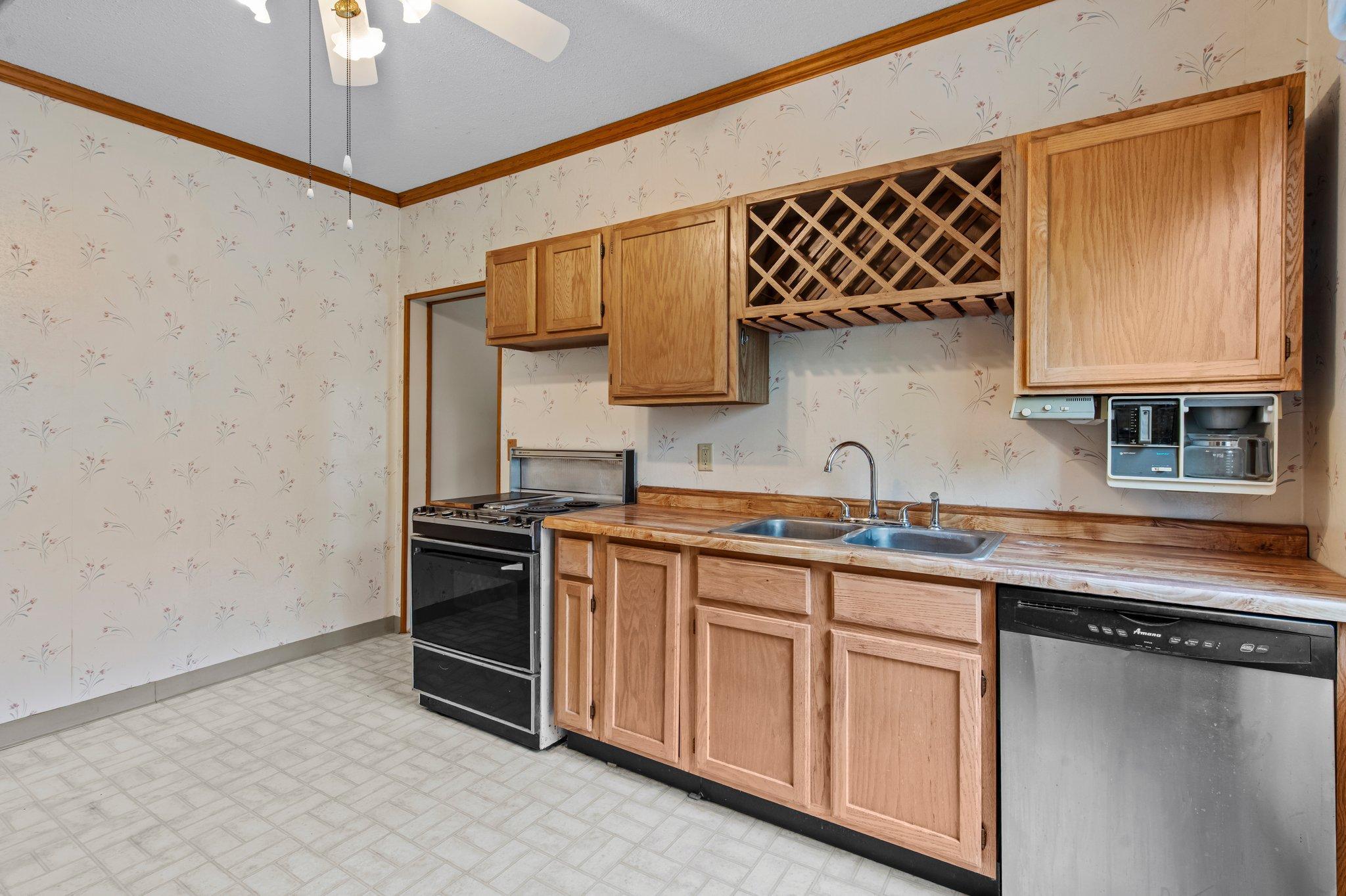 24960 Keystone Avenue