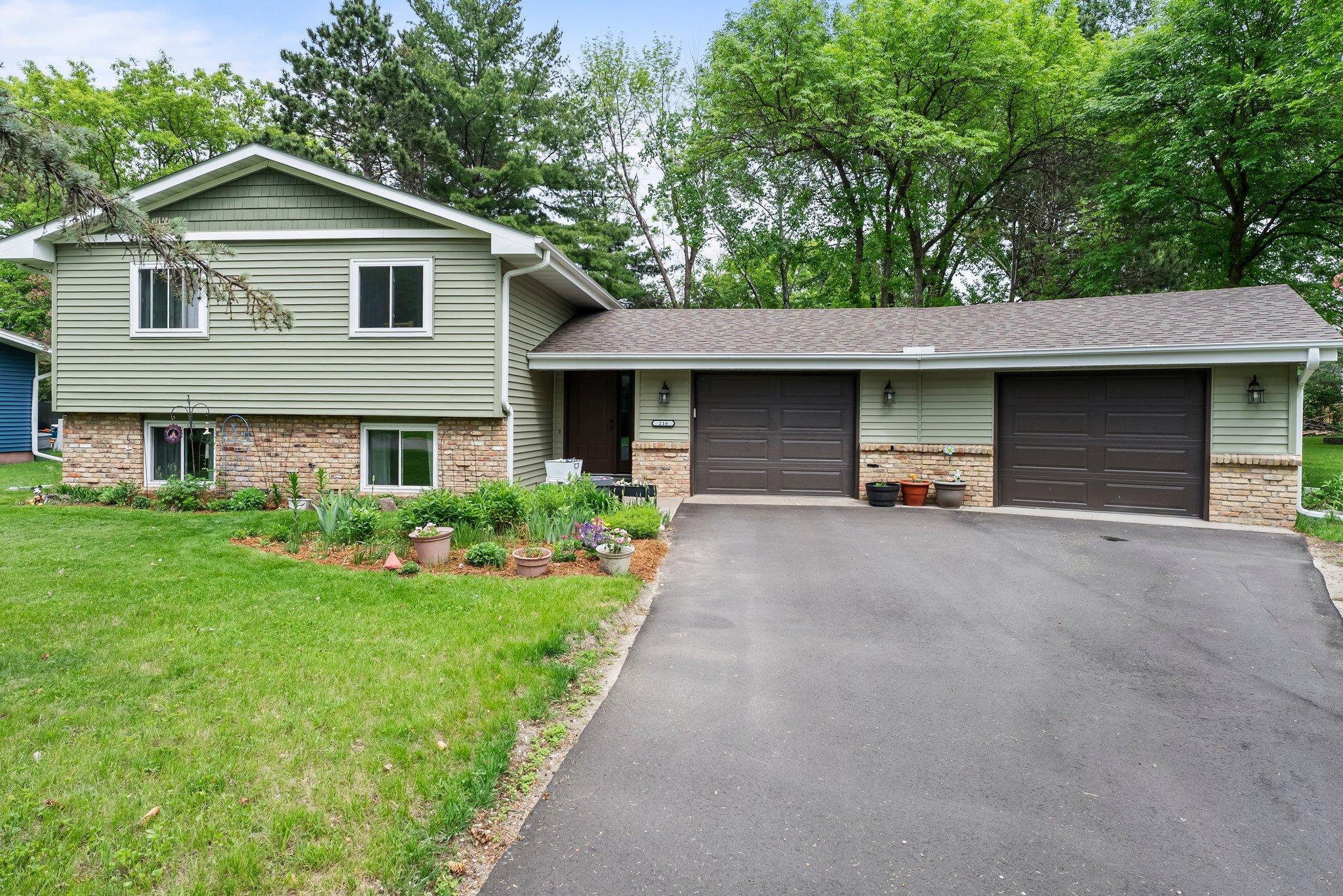 216 Richard Avenue SE