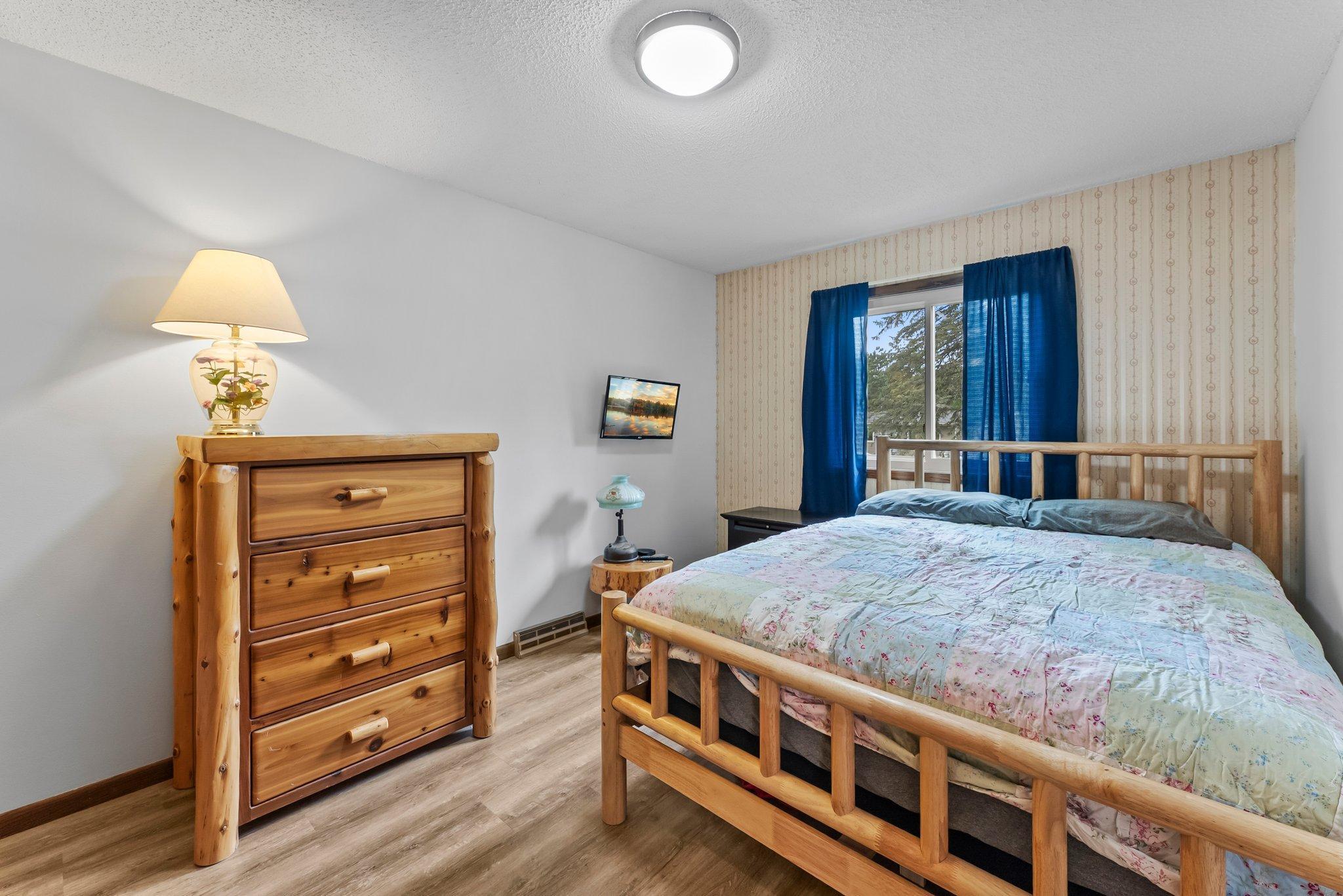 216 Richard Avenue SE