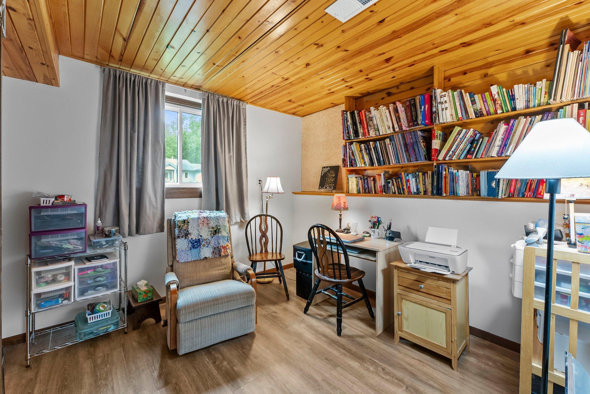 216 Richard Avenue SE