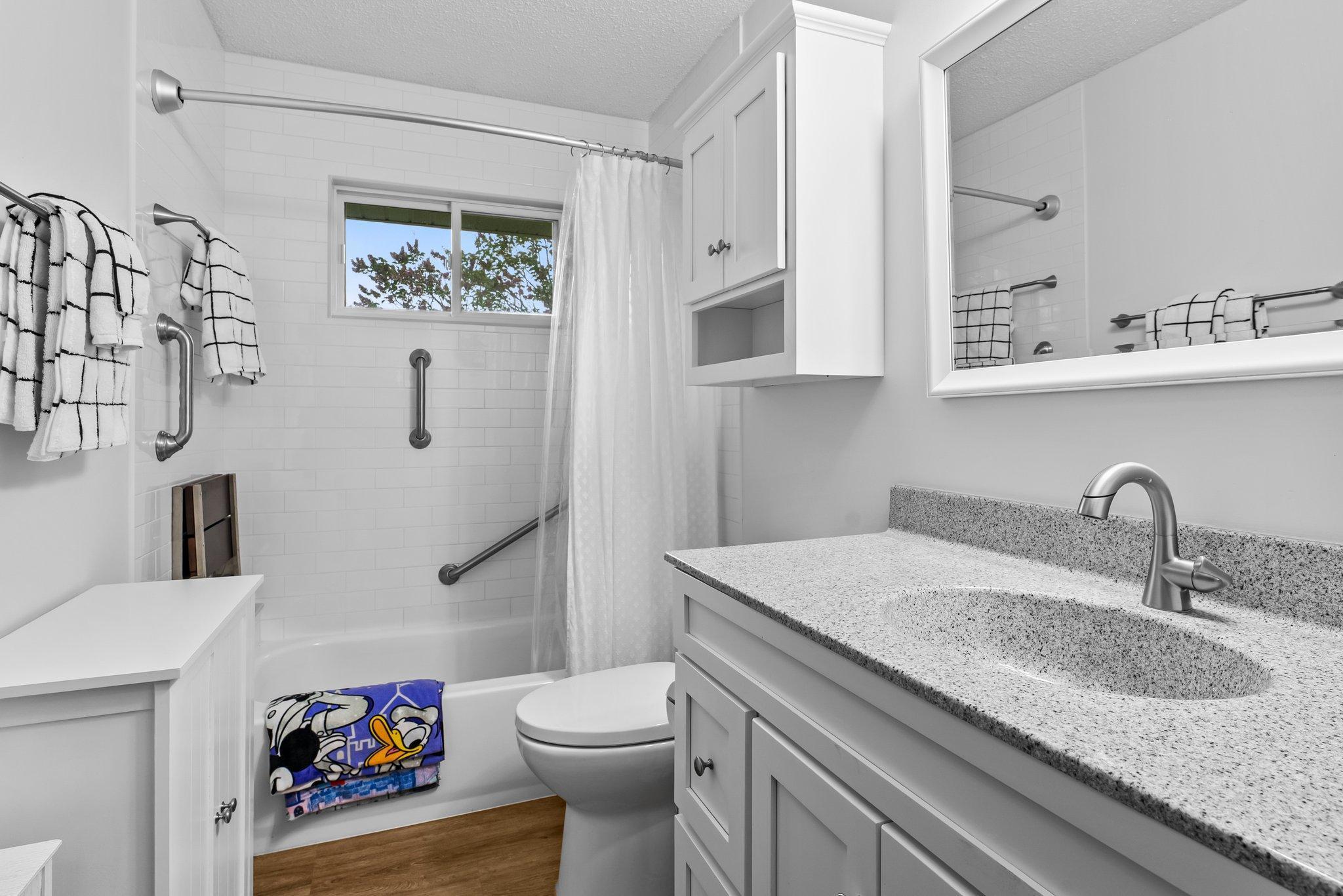 216 Richard Avenue SE