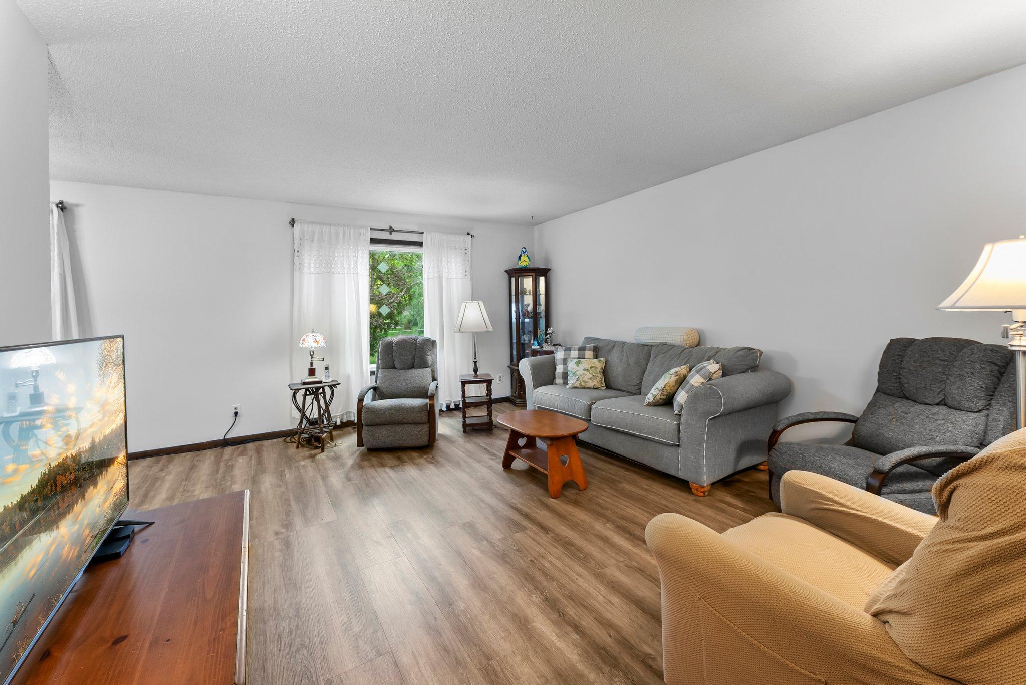 216 Richard Avenue SE