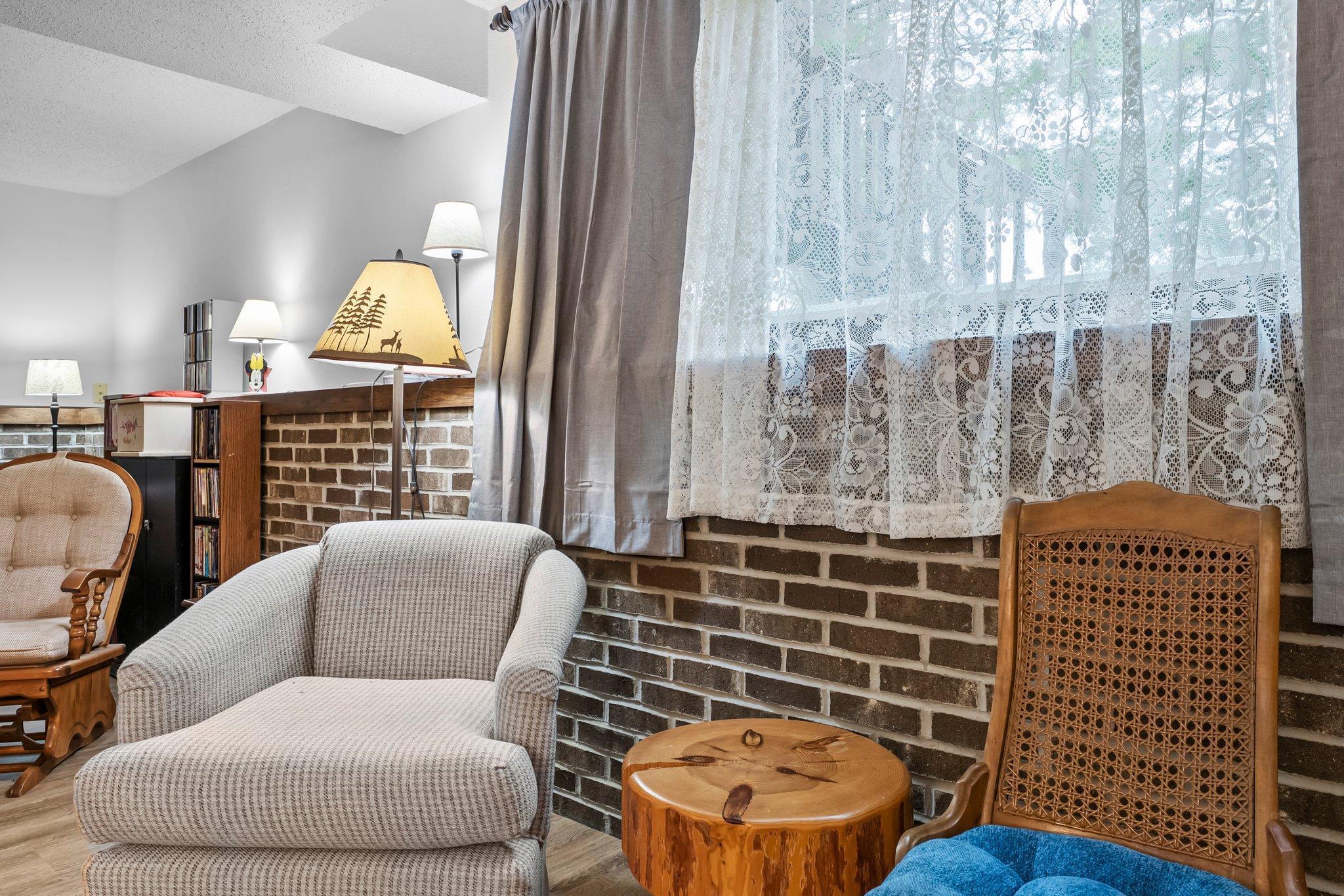 216 Richard Avenue SE