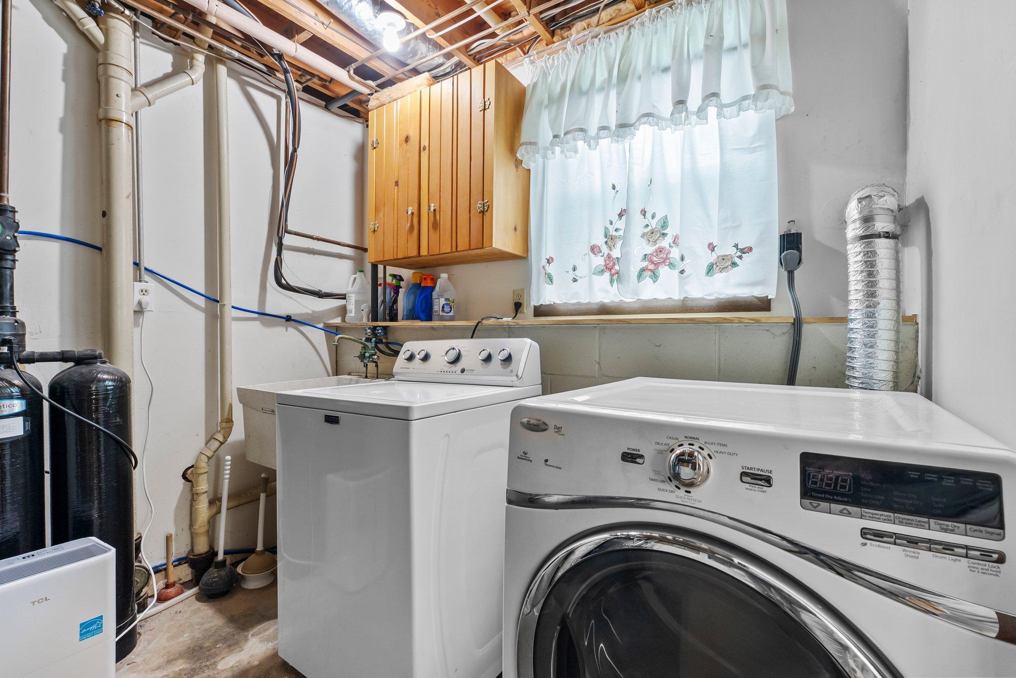 216 Richard Avenue SE