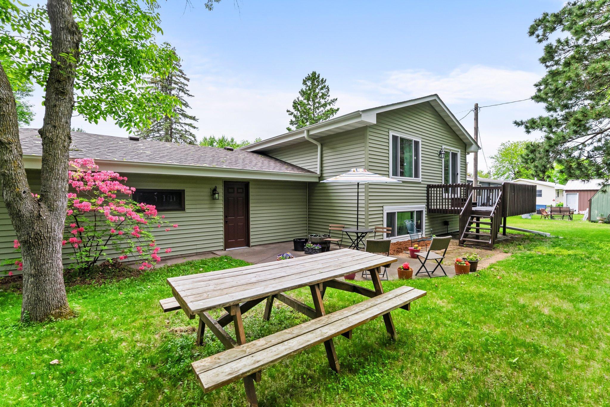 216 Richard Avenue SE