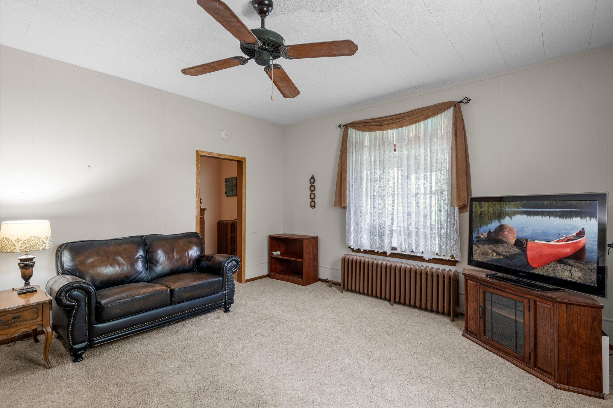 52905 Deerwood Avenue