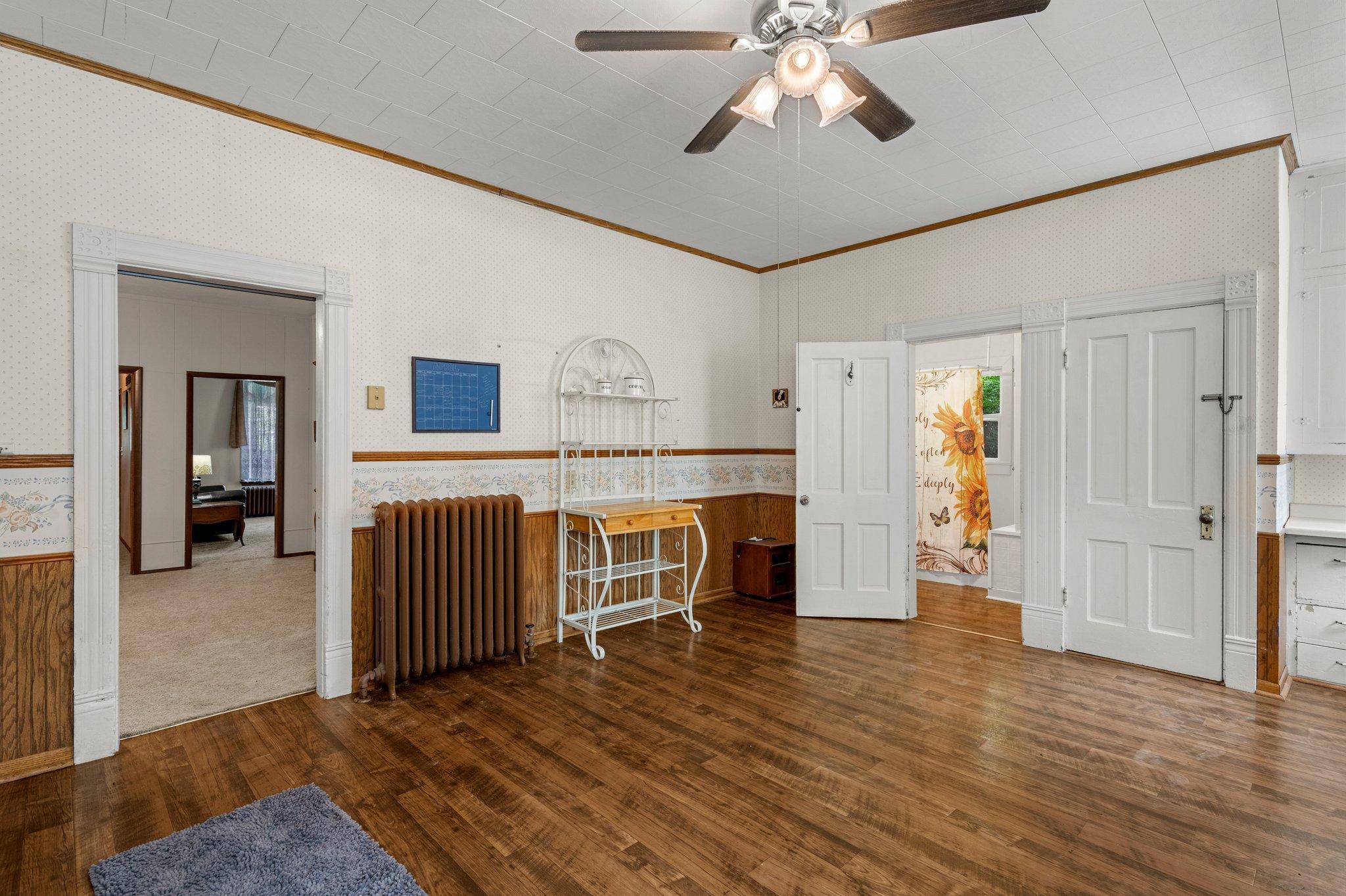 52905 Deerwood Avenue