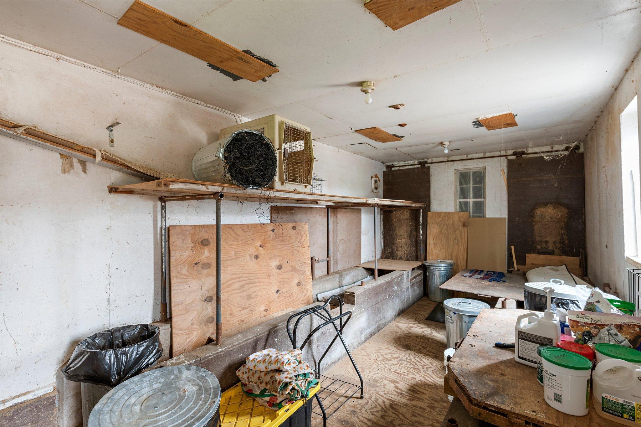 52905 Deerwood Avenue