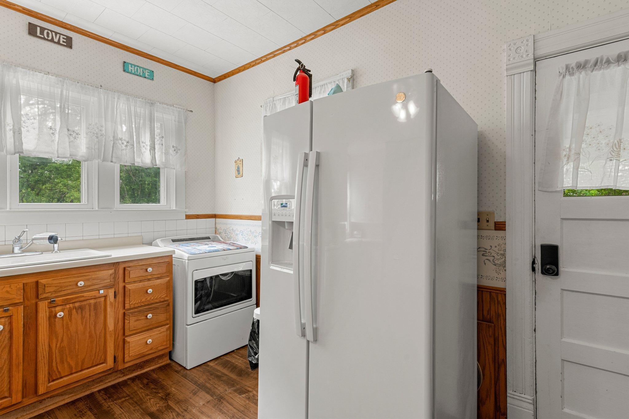 52905 Deerwood Avenue