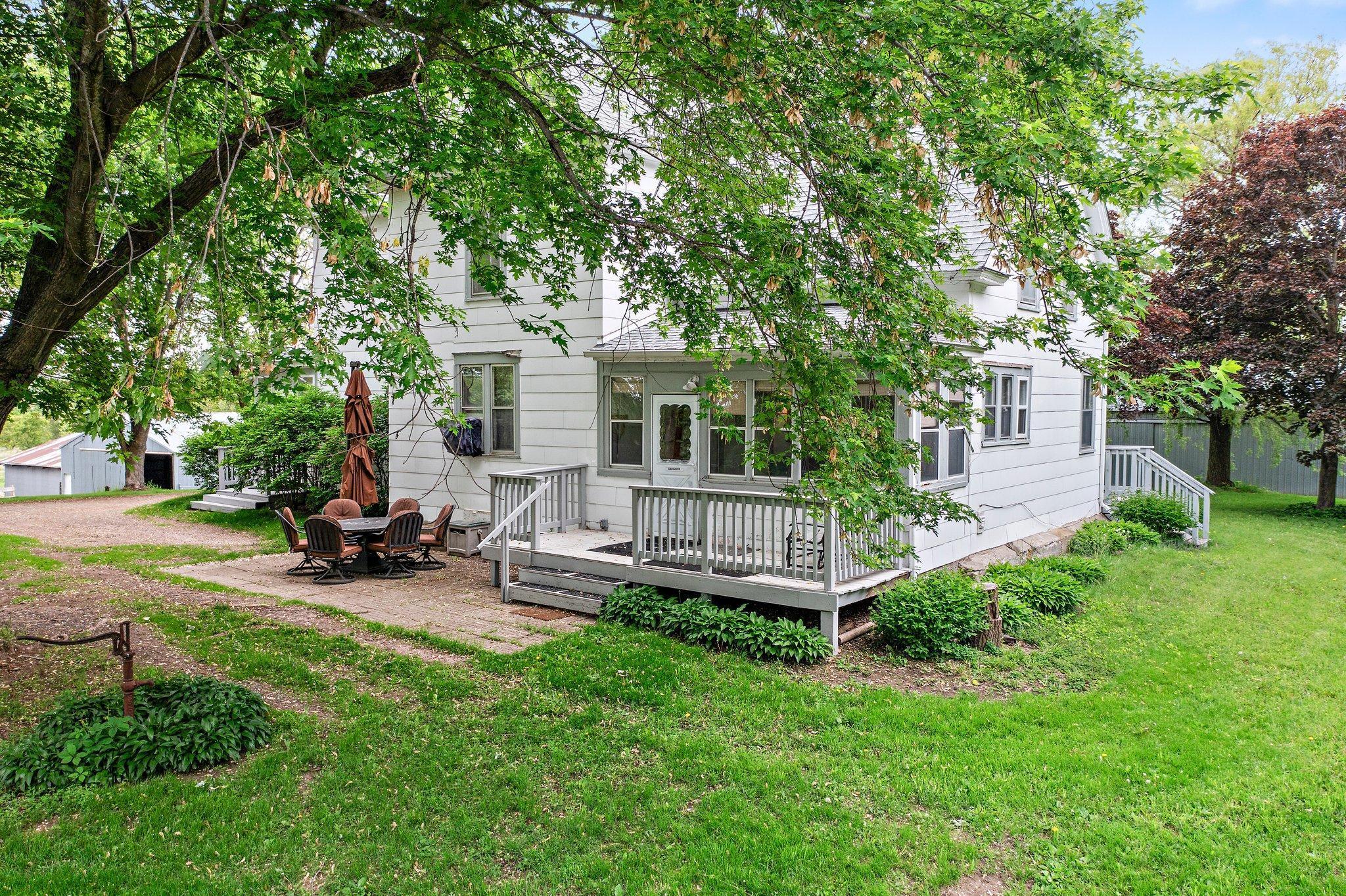 52905 Deerwood Avenue