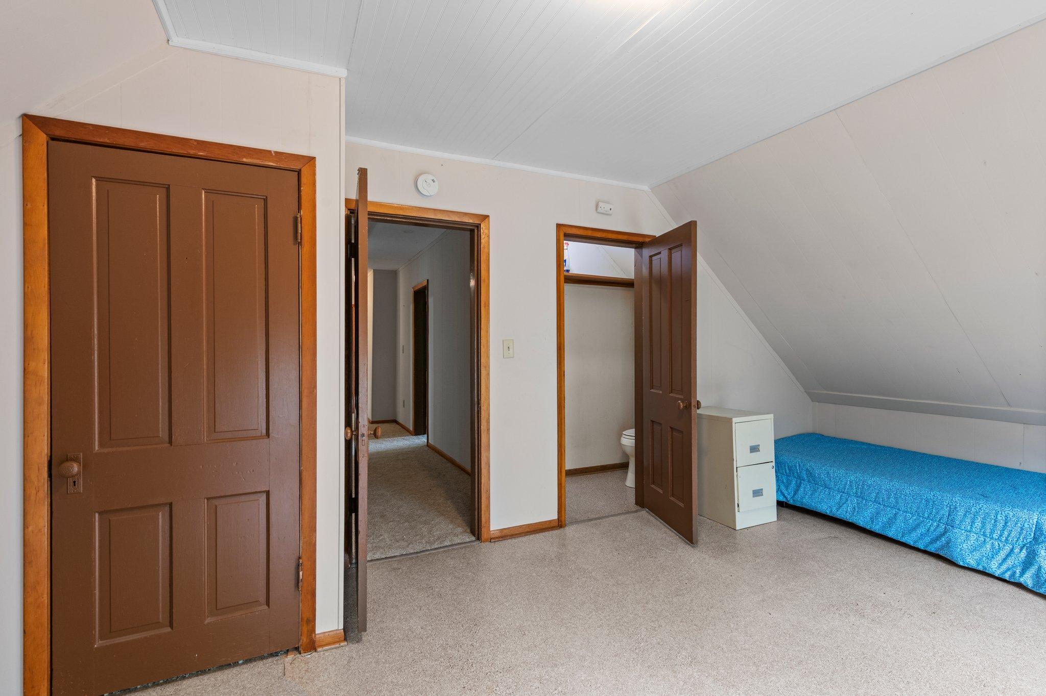 52905 Deerwood Avenue